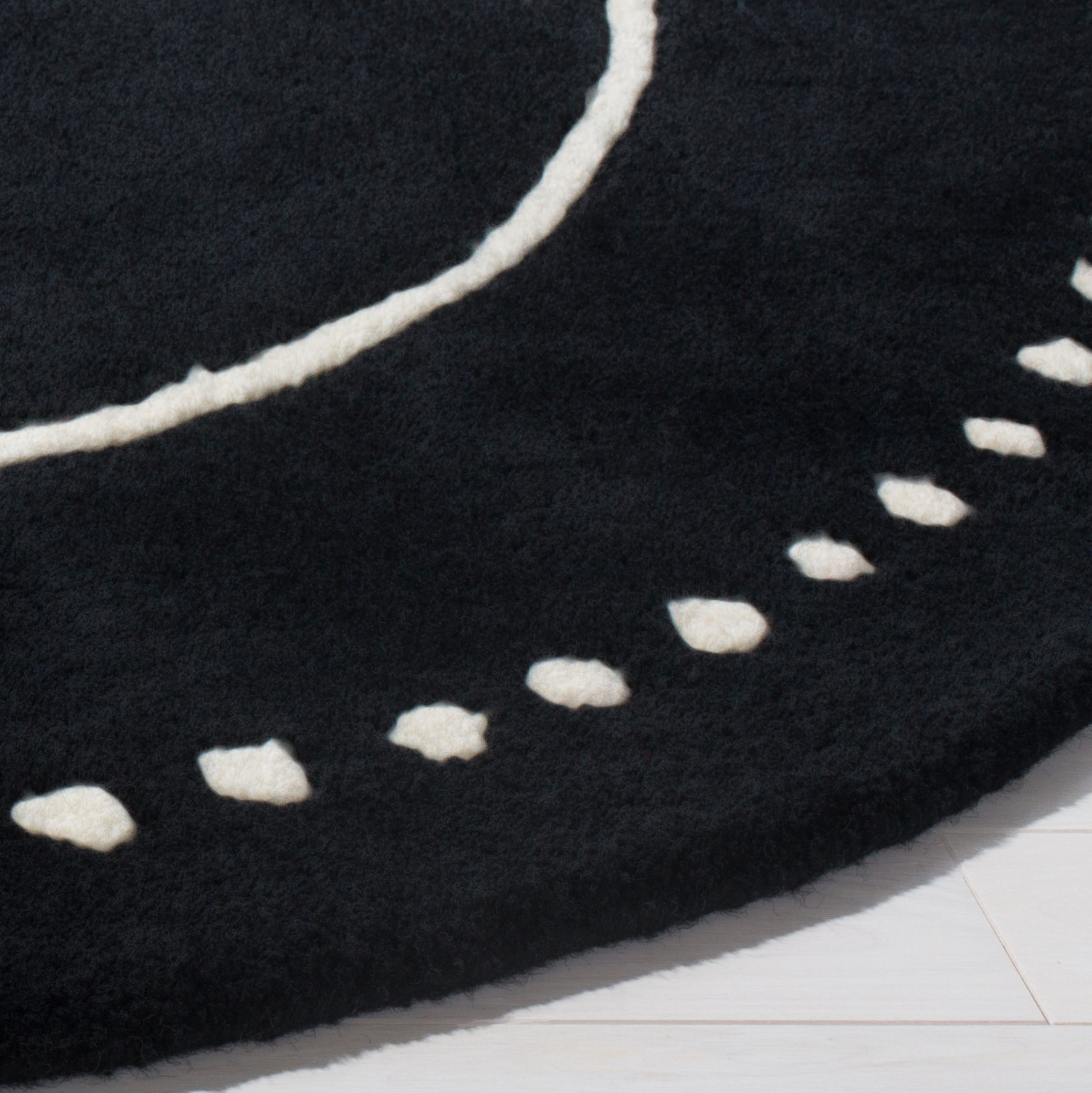 Safavieh BEL151E-5R rugs - View #3