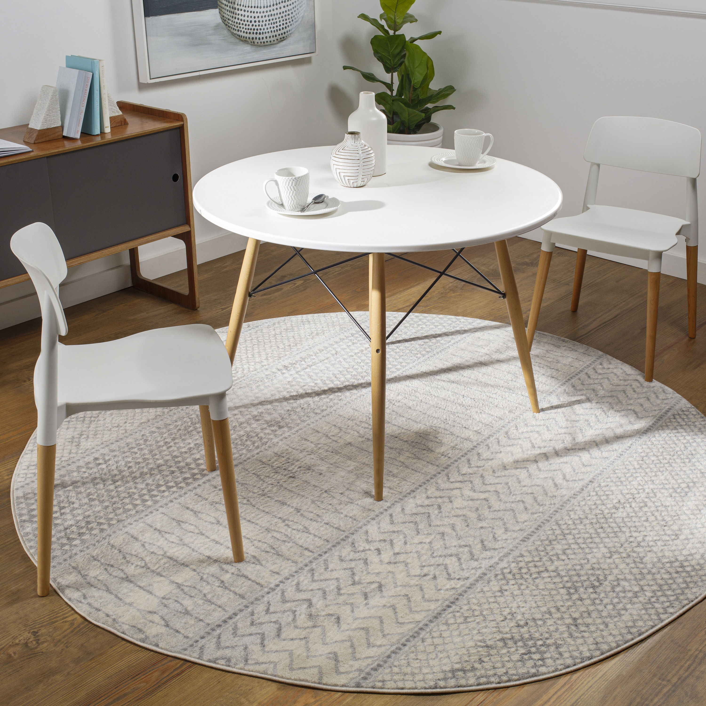 Livabliss MOC2306-710RD Monaco 8 x 8 (ft) Polypropylene Silver Gray Round Indoor Medallion Global Area rug