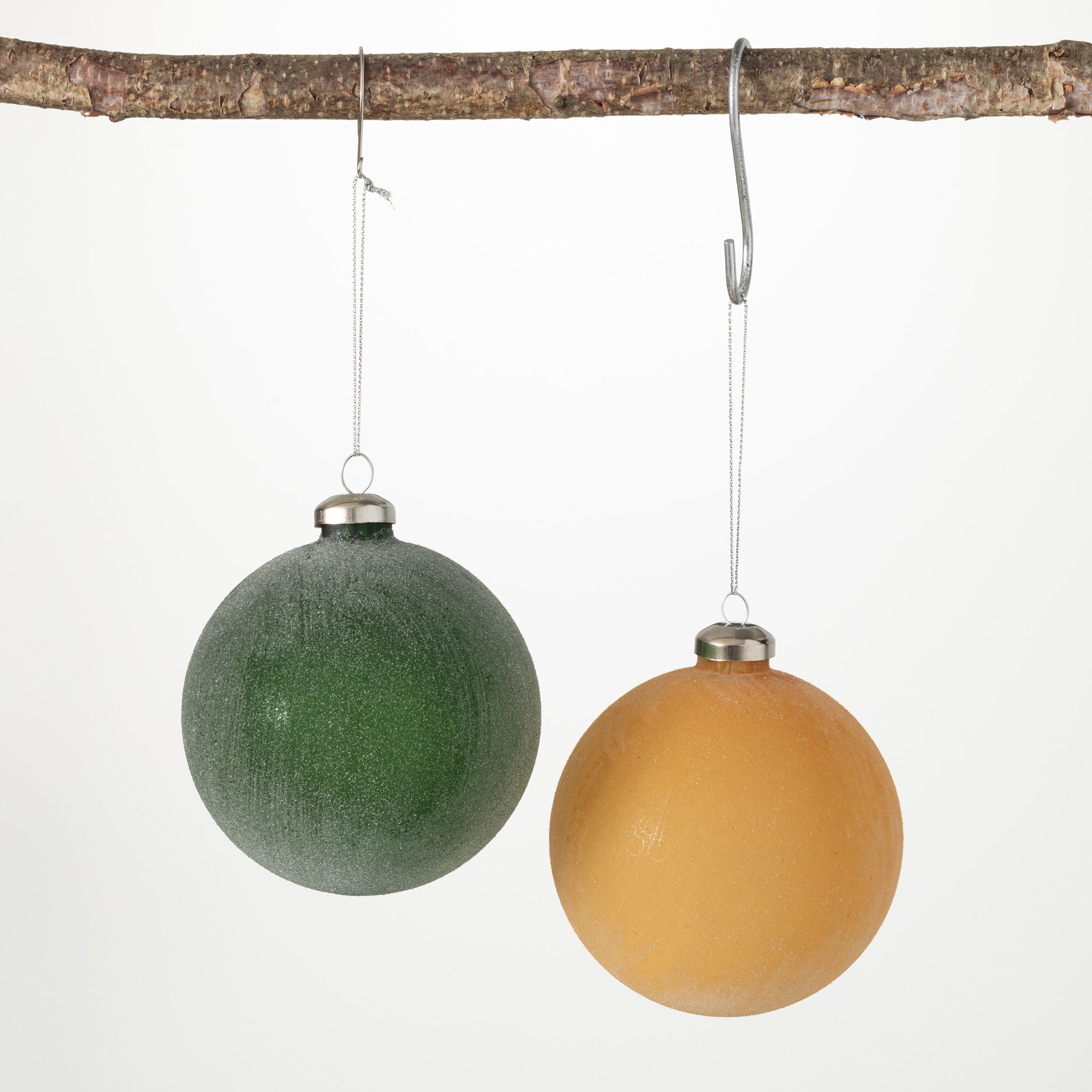 Sullivans OR10611 2 -Pack Multiple colors/finishes Ball Standard Indoor Ornament set