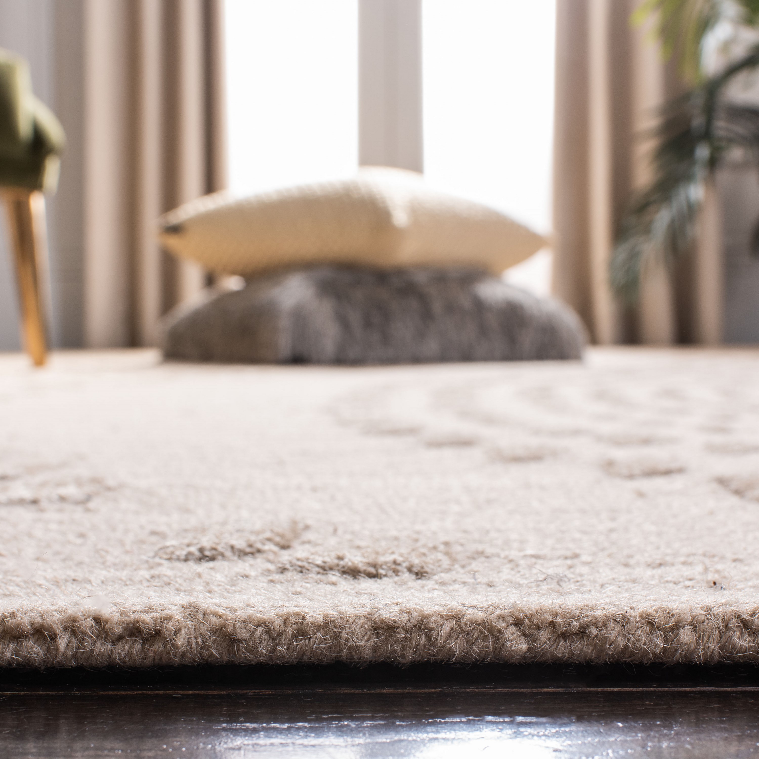 Safavieh BEL126B-6 rugs - View #4