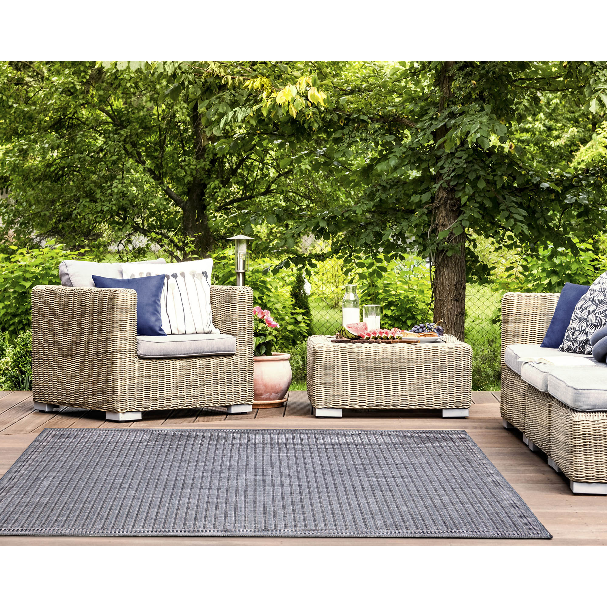 Liora Manne MAU45822517 Malibu 3 x 5 (ft) Loomed Polypropylene Clay Rectangular Indoor/Outdoor Geometric Area rug