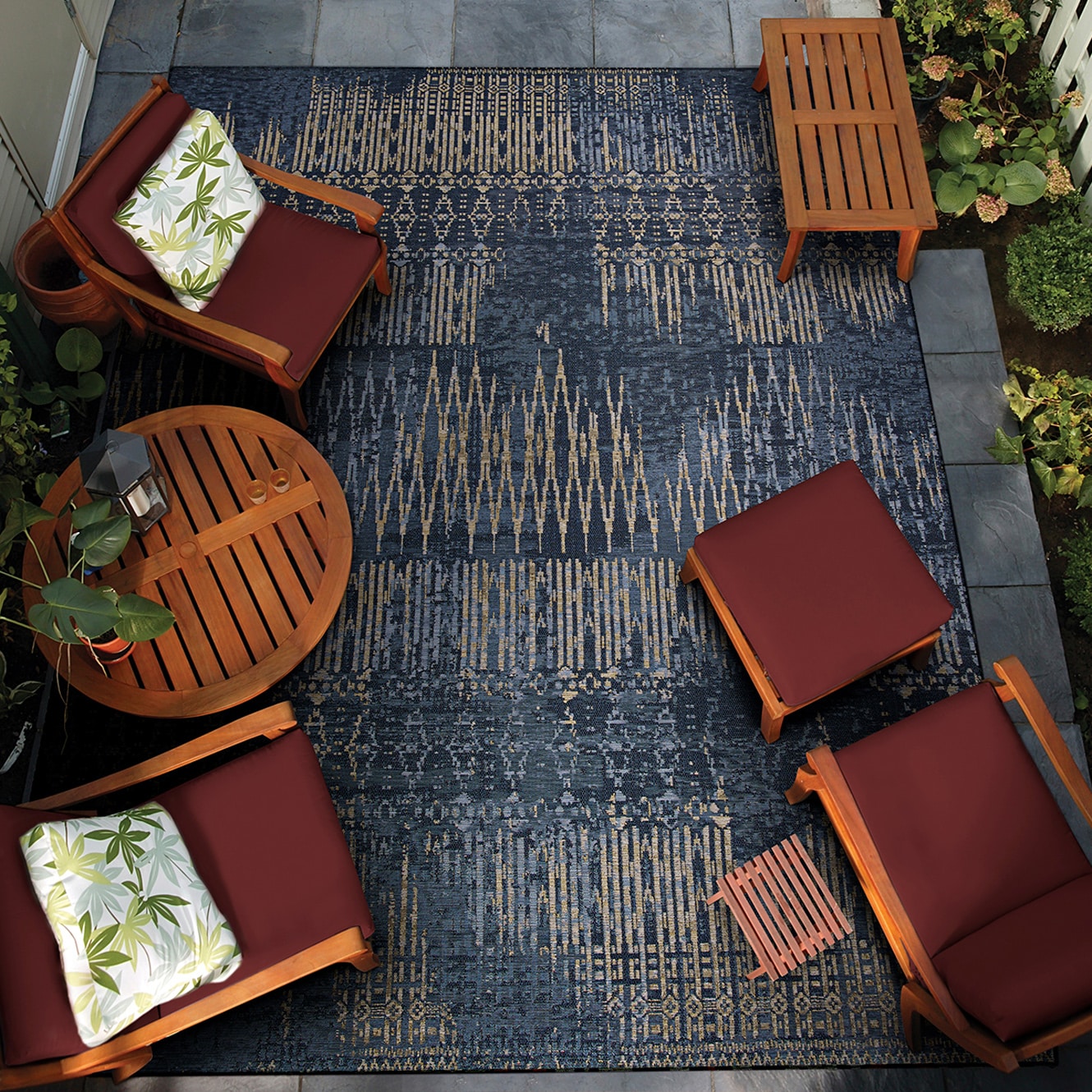 Couristan 58660866040510T Dolce 4 x 5 (ft) Polypropylene Indigo Rectangular Indoor/Outdoor Abstract Area rug