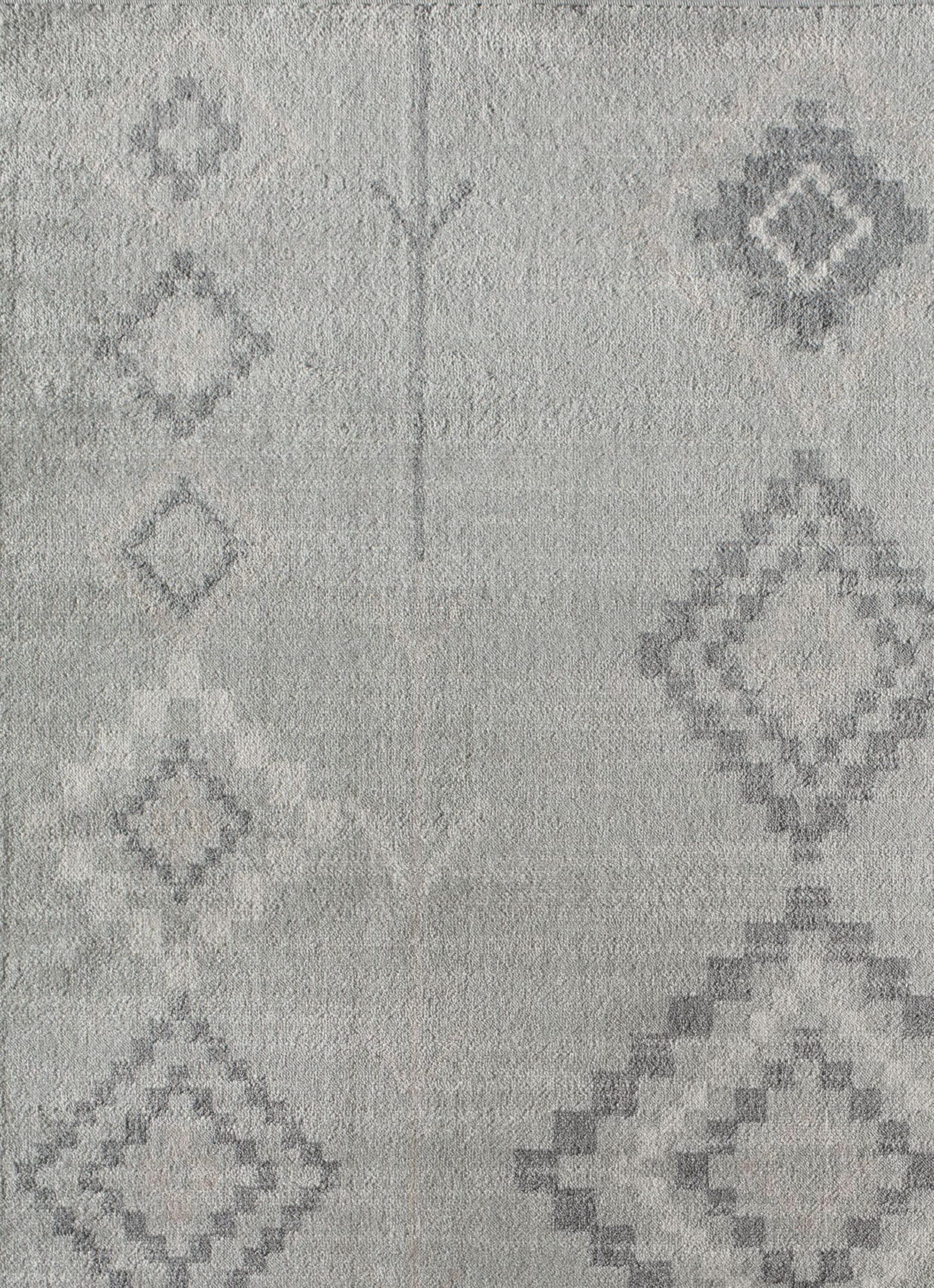 Gray Diamond Pattern Synthetic 2' x 4' Area Rug