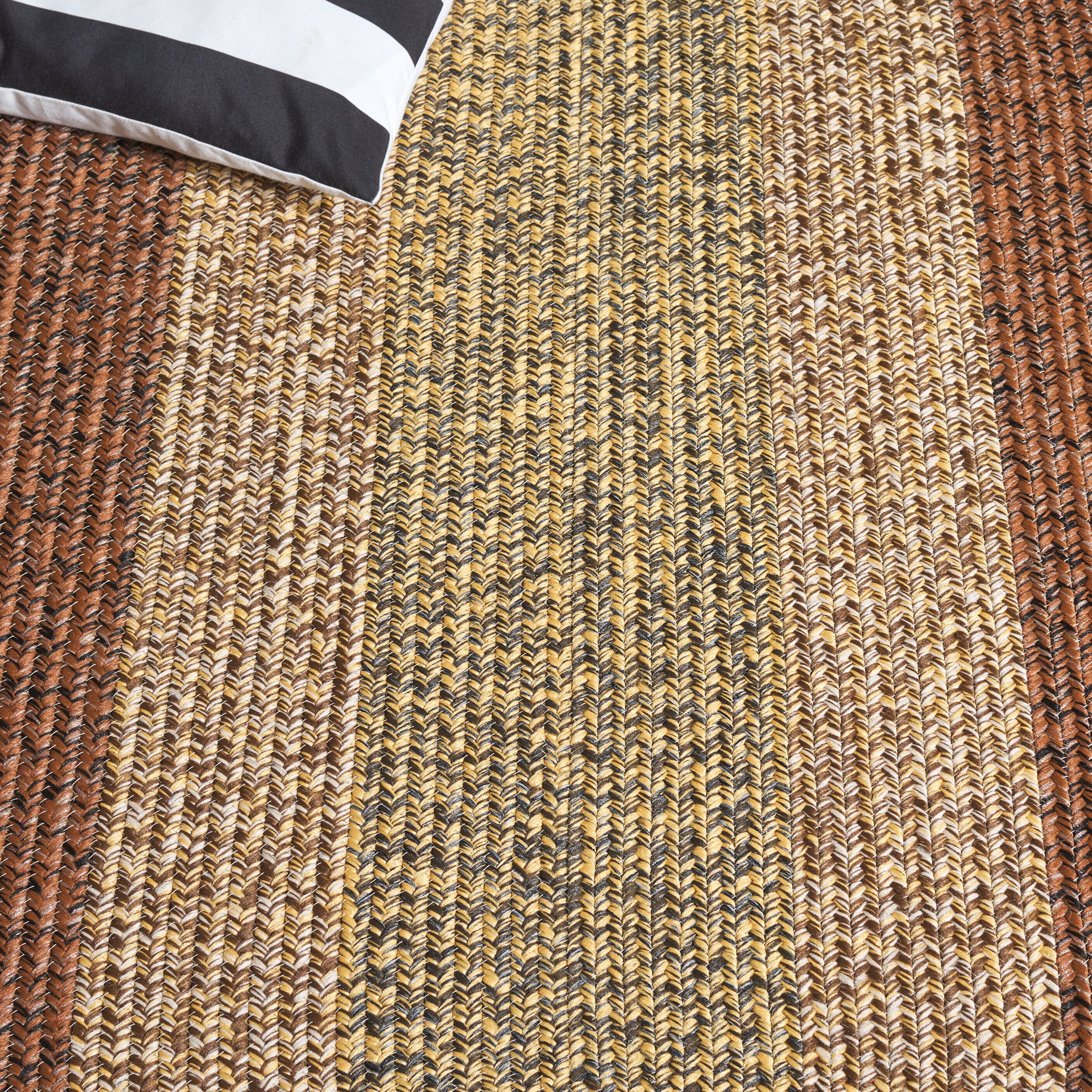 Safavieh BRD318T-6OV rugs - View #5
