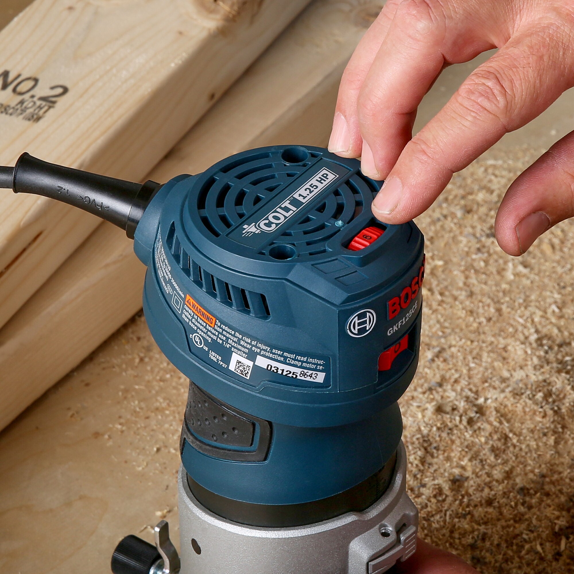 Bosch Colt 1/4-in 7-Amp 1.25-HP Variable Speed Brushless Fixed