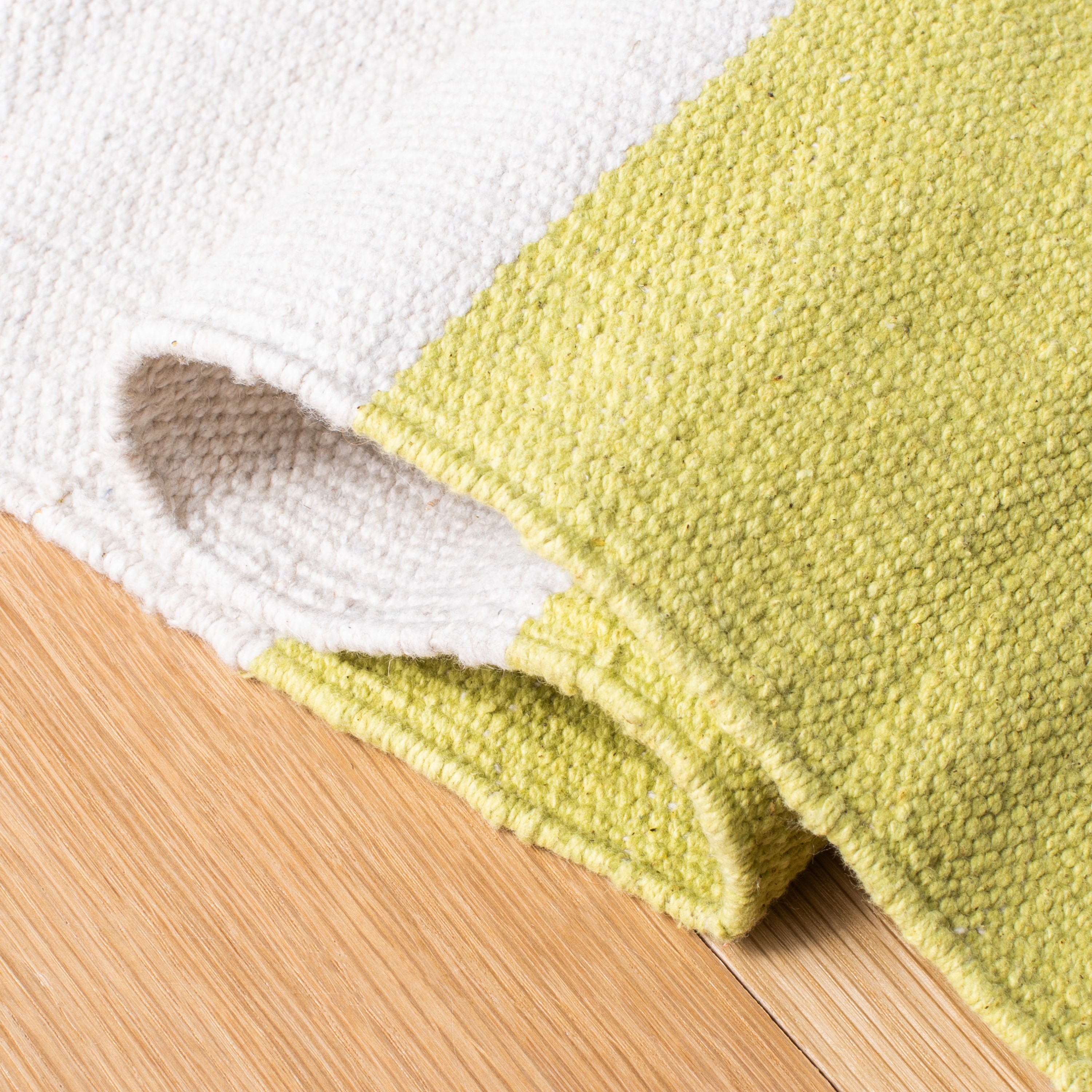 Safavieh MTK712E-29 rugs - View #5
