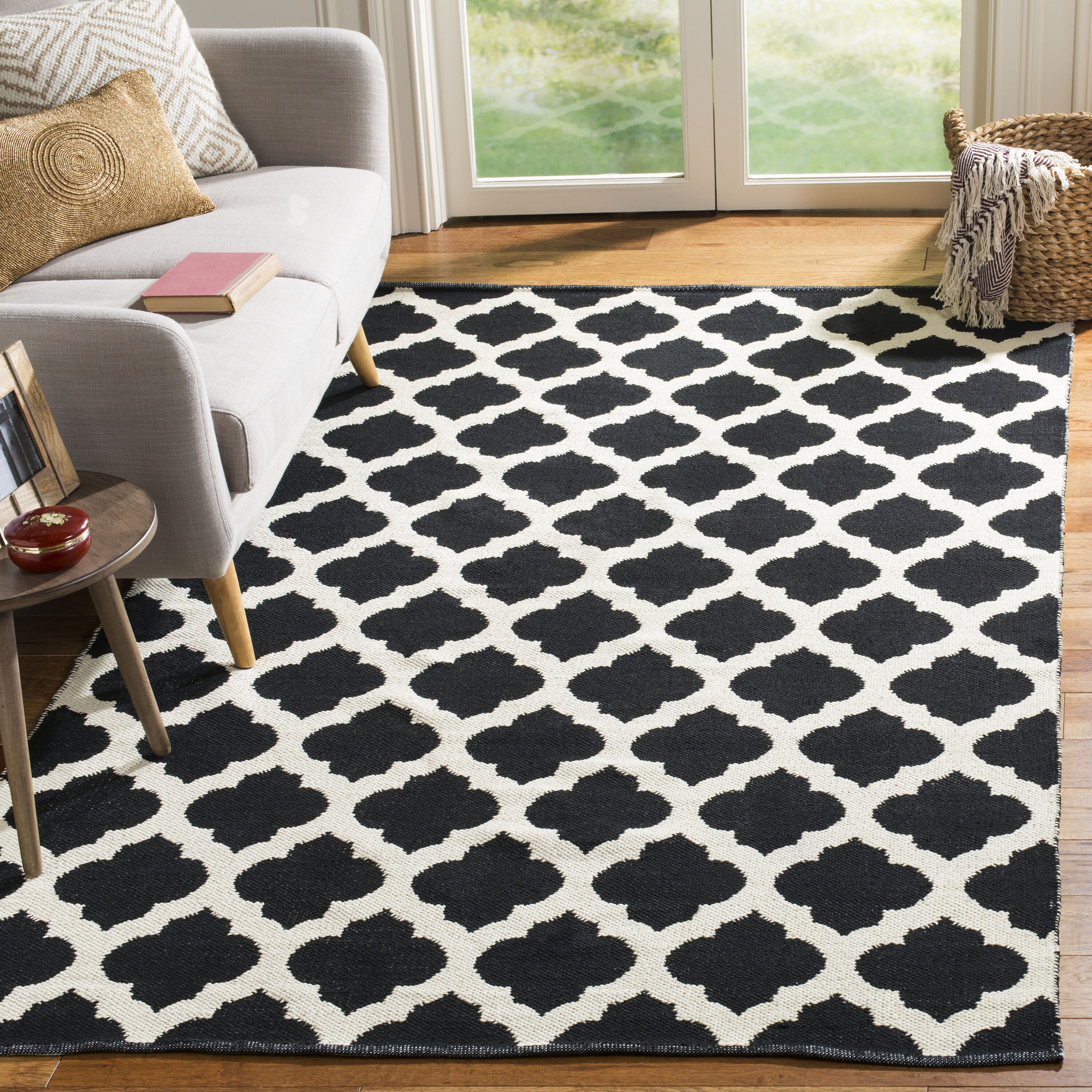 Safavieh MTK723D-6SQ Montauk Salvo 6 x 6 (ft) Cotton Black/Ivory Square Indoor Trellis Coastal Area rug