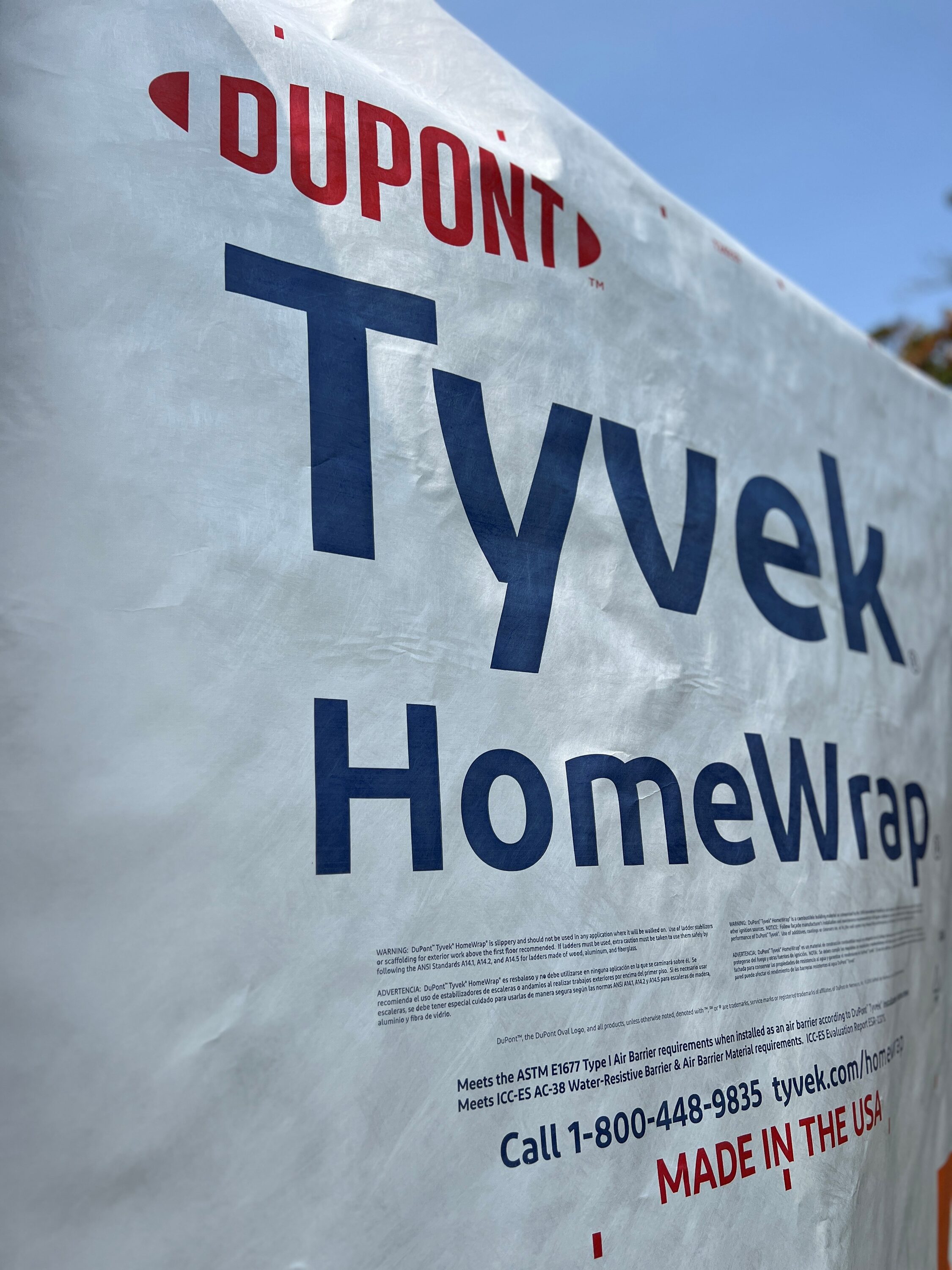 Tyvek 3-ft x 100-ft Water Resistant House Wrap (300-sq ft) in the 