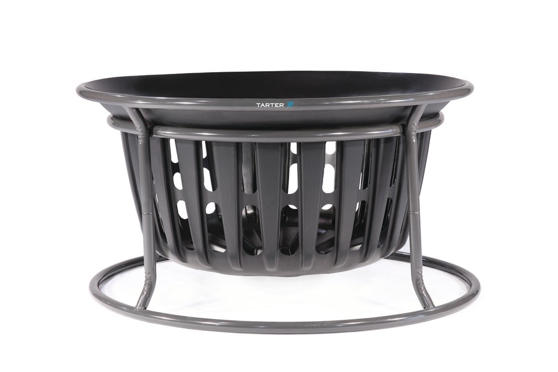 Tarter Poly Tub with E-coat Painted Steel Frame Steel Hay Basket
