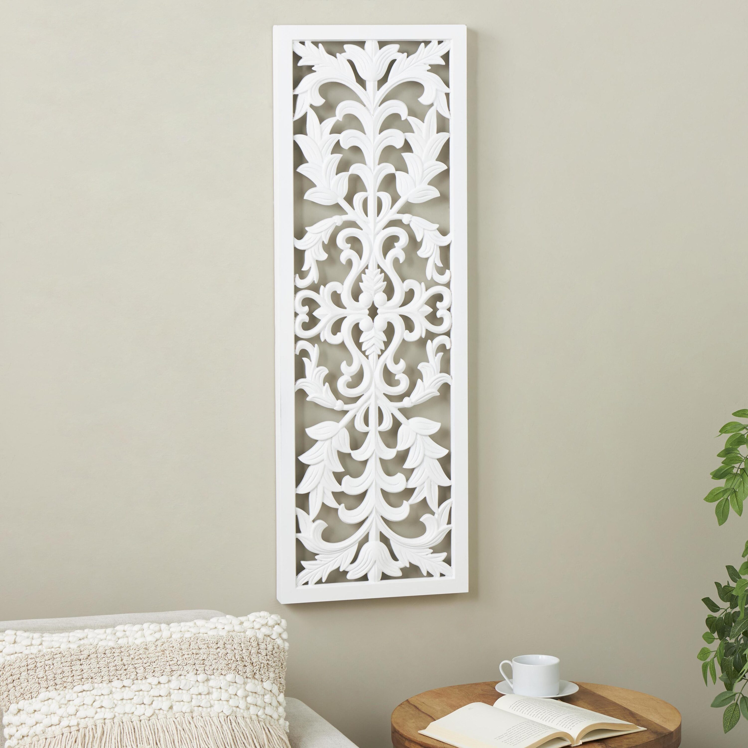 Grayson Lane 823111 14.1-in W x 42-in H Wood Floral Floral Wall sculpture