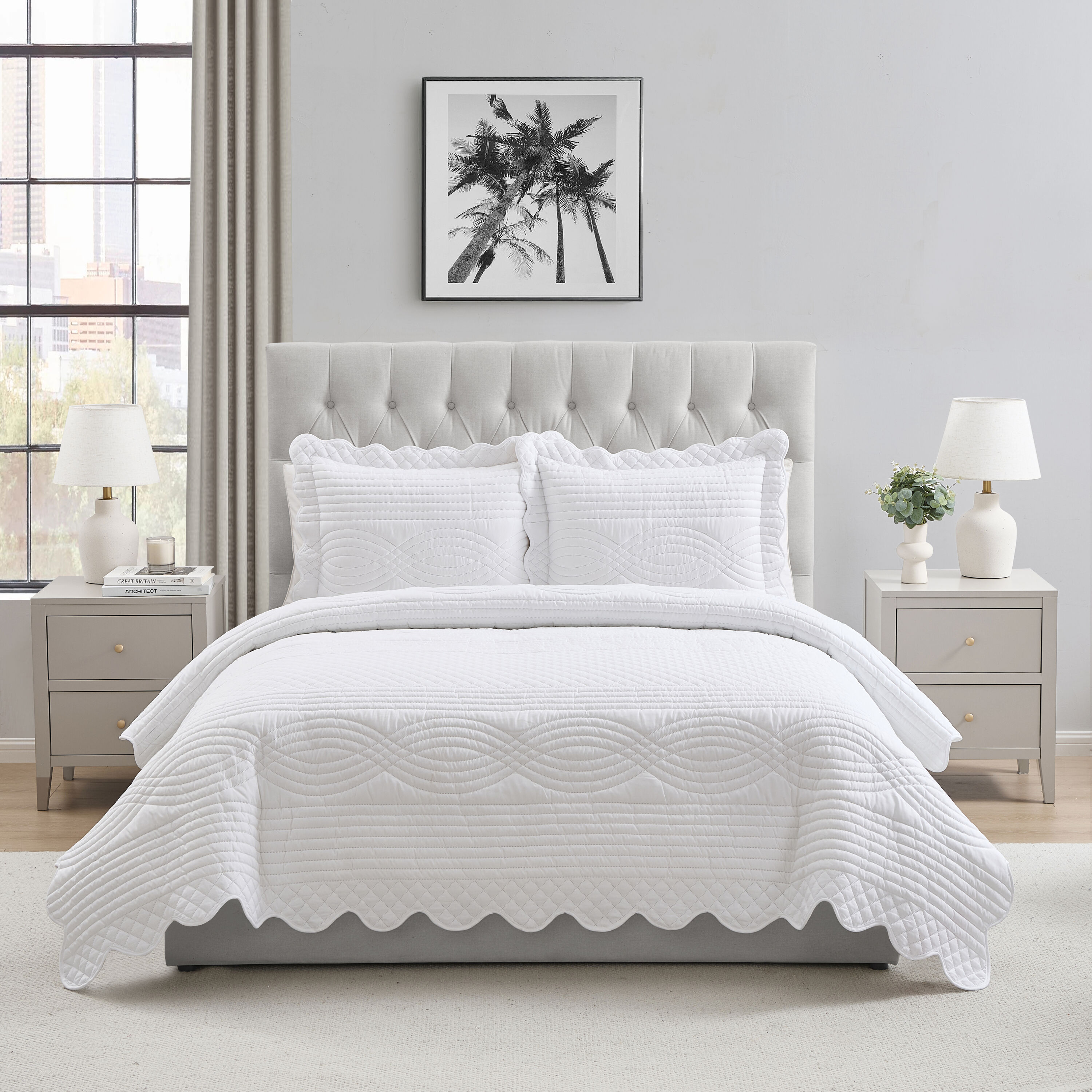 VCNY Home Scallop 3 -Piece White Full/Queen Quilt Set