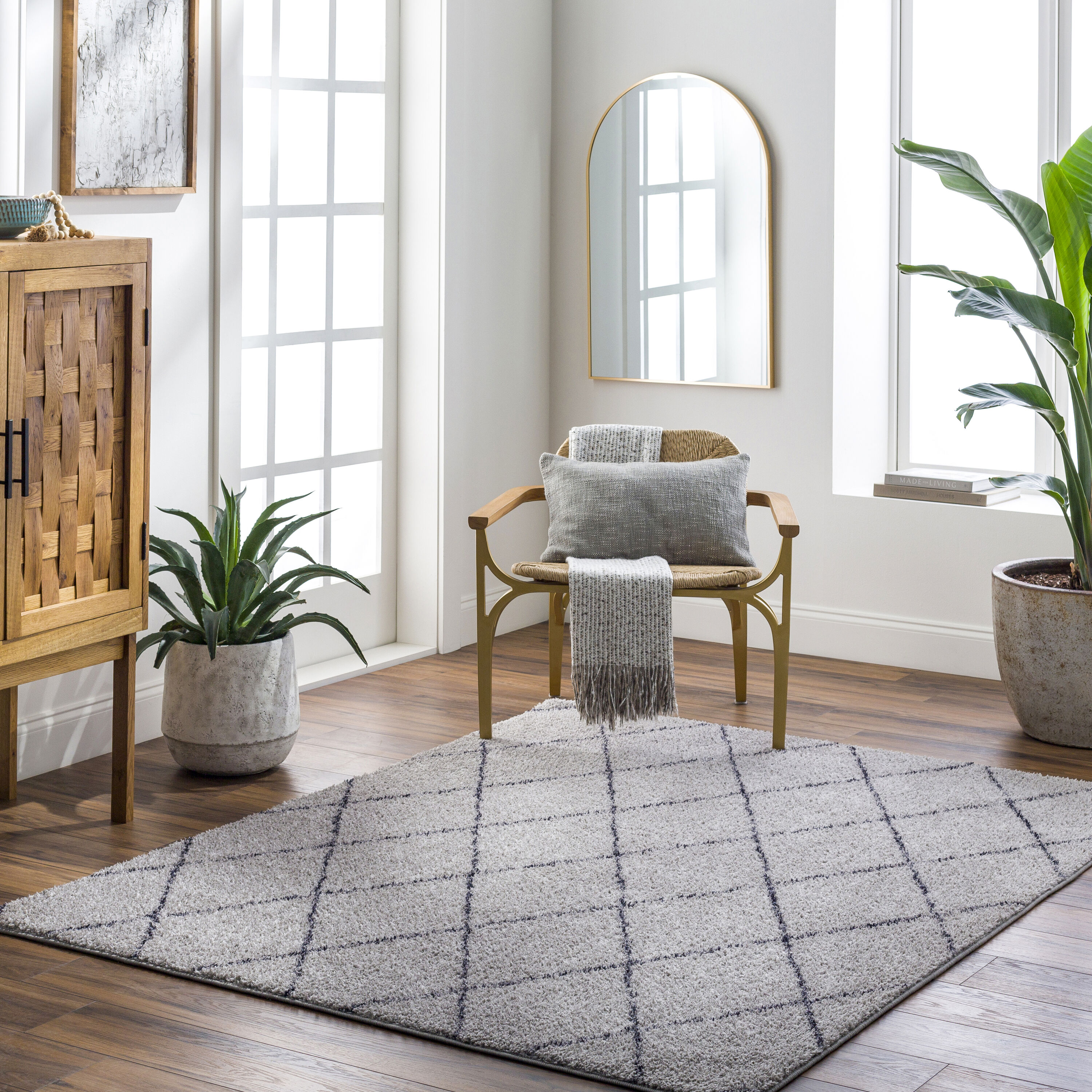 Livabliss LKK2302-537 Lykke 5 x 7 (ft) Polyester Light Gray/Black Rectangular Indoor Geometric Bohemian/Eclectic Machine washable Area rug