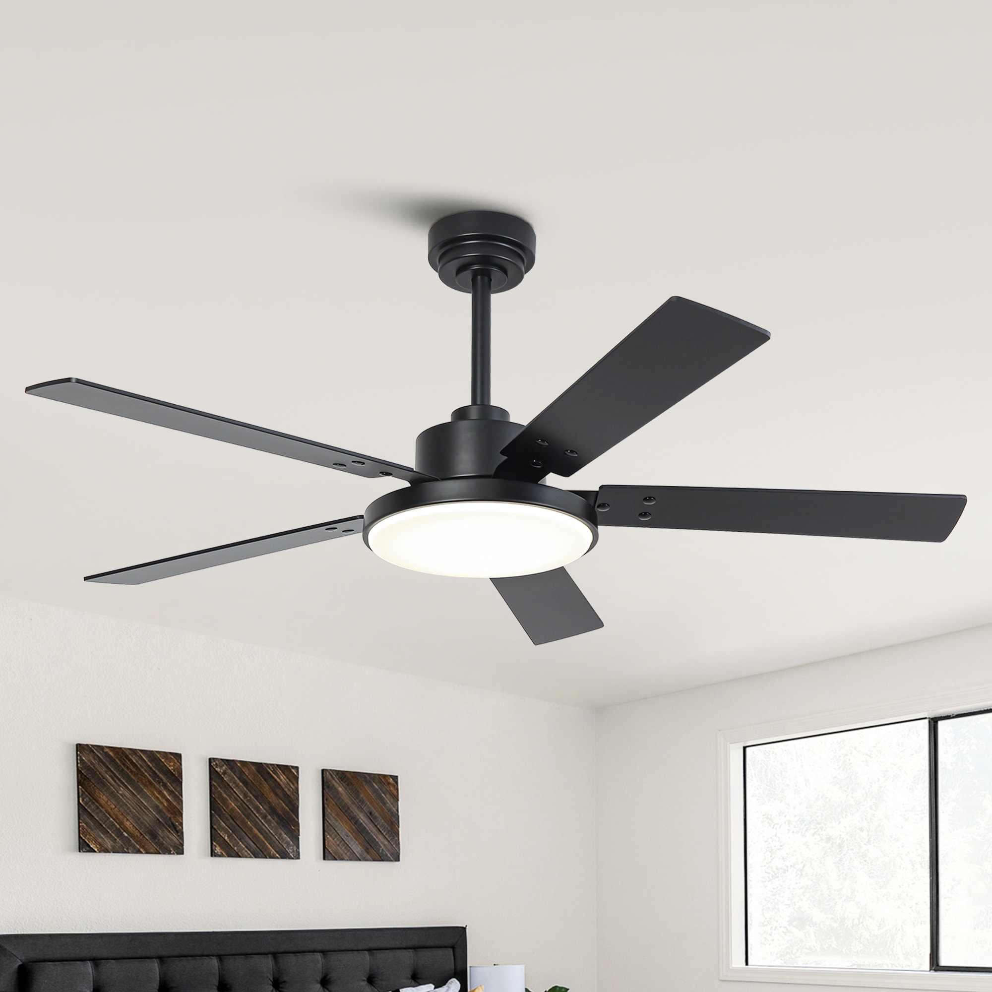 VACZON VZA01A117BK 52-in Color-Changing Integrated LED Matte Black with Matte Blades Ceiling Fan With Light - Remote Included ( 5 -Blade )