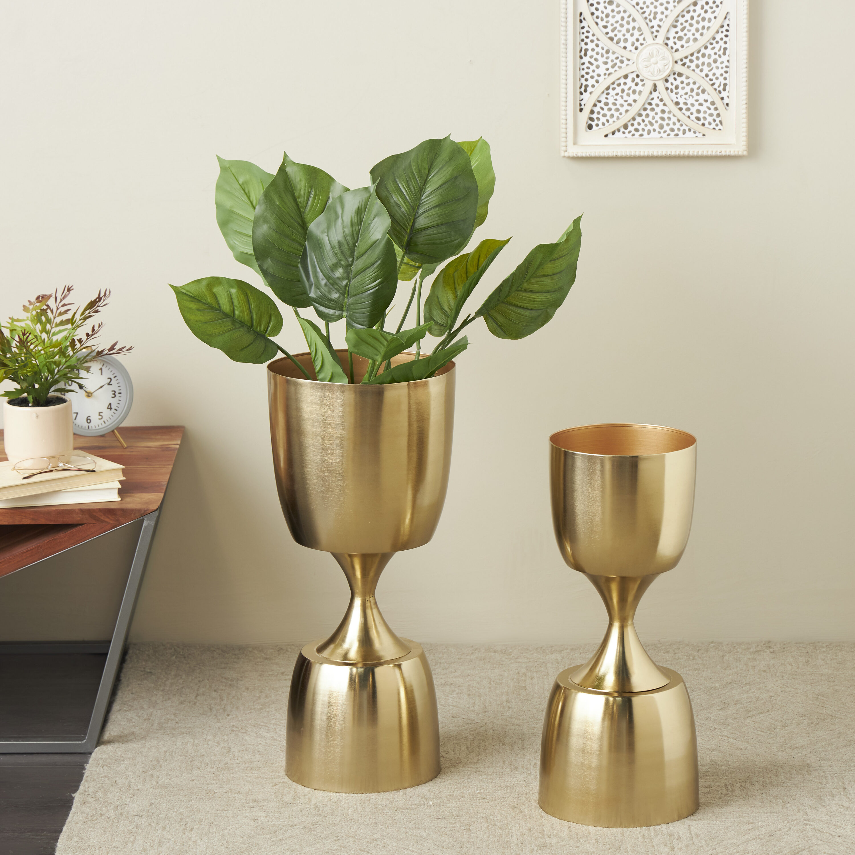 Grayson Lane 823367 2 -Pack Round 11.25-in W x 25.75-in H x 11.25-in D Gold Metal Outdoor Planter