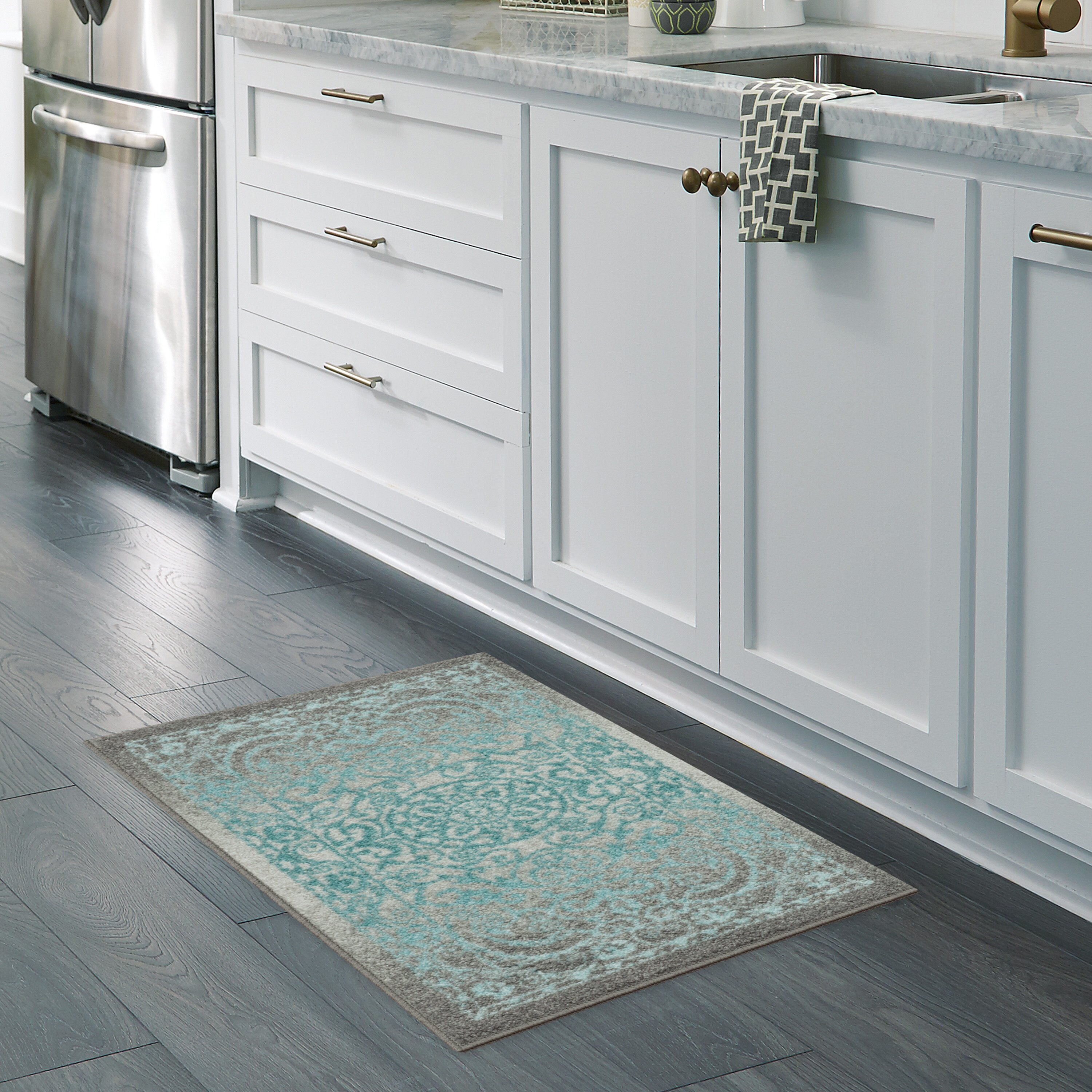 Vintage Scroll Grey Blue Synthetic Washable Accent Rug 20"x17"