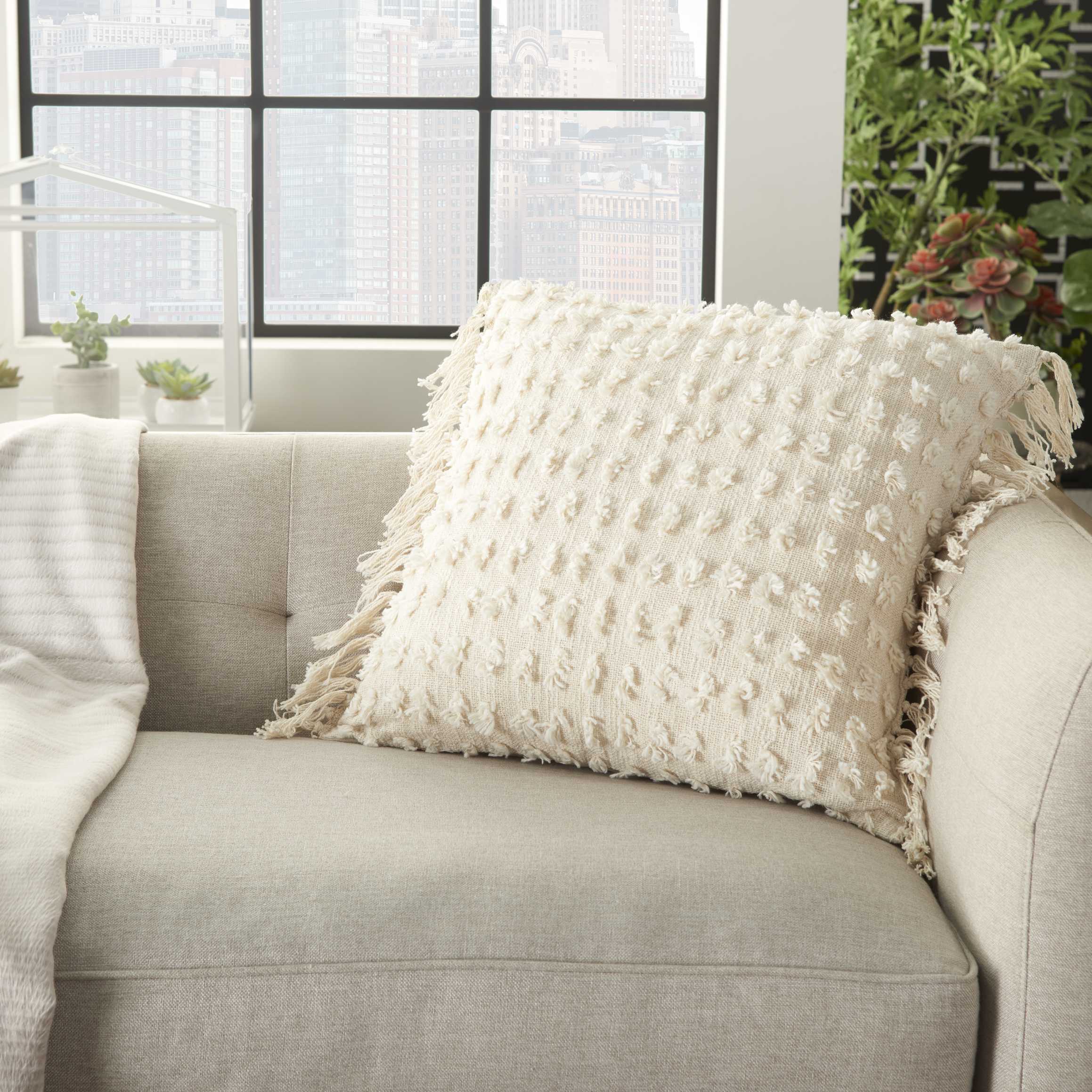Mina Victory 798019071578 Accent-Pillows - View #4