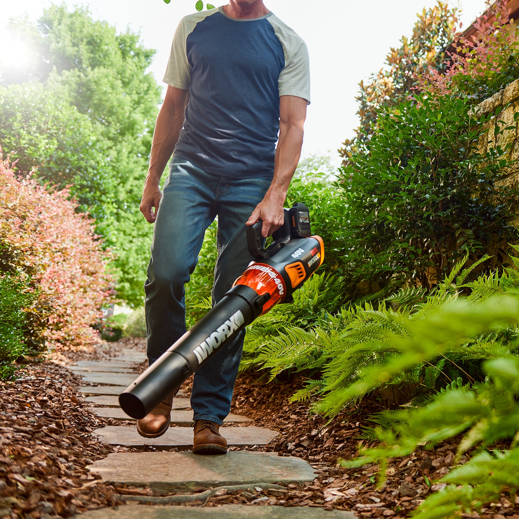 40V MAX 120 MPH 90 CFM Cordless Battery Powered Handheld Leaf Blower &  Vacuum Kit with (1) 1.5Ah Battery & Charger