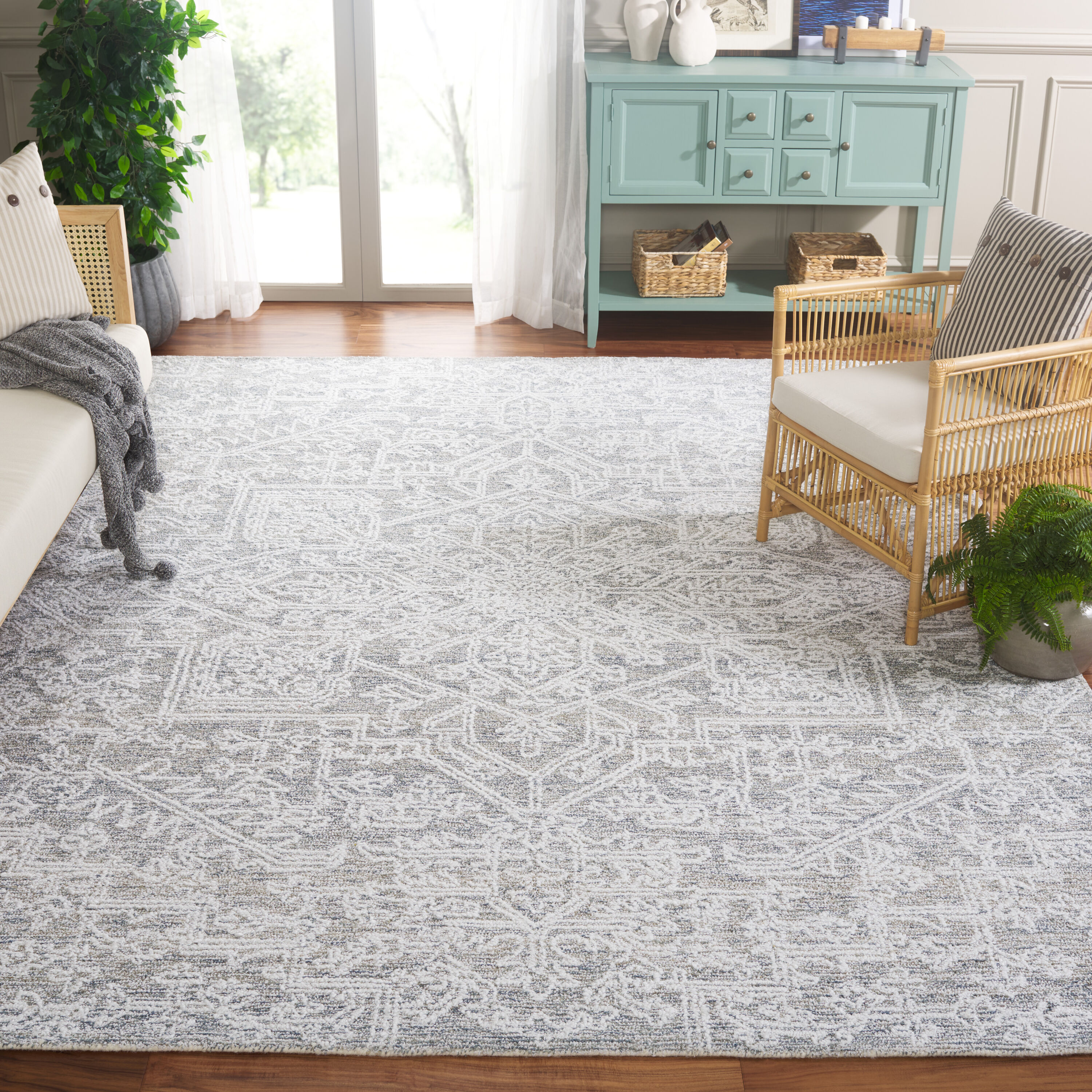  Ebony 205 Gray/Ivory Contemporary 6ft x 9ft Medium Rectangle Rug