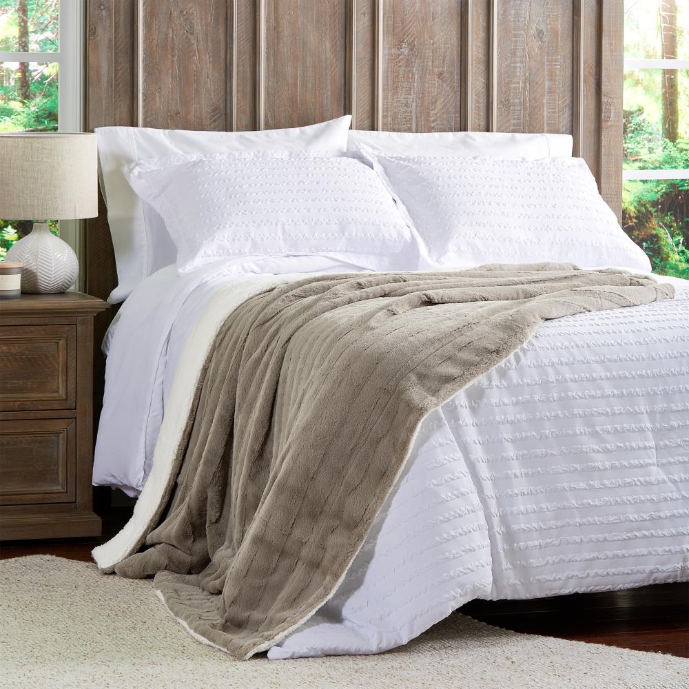 Hastings Home 399294HSX Blankets-And-Throws - View #4