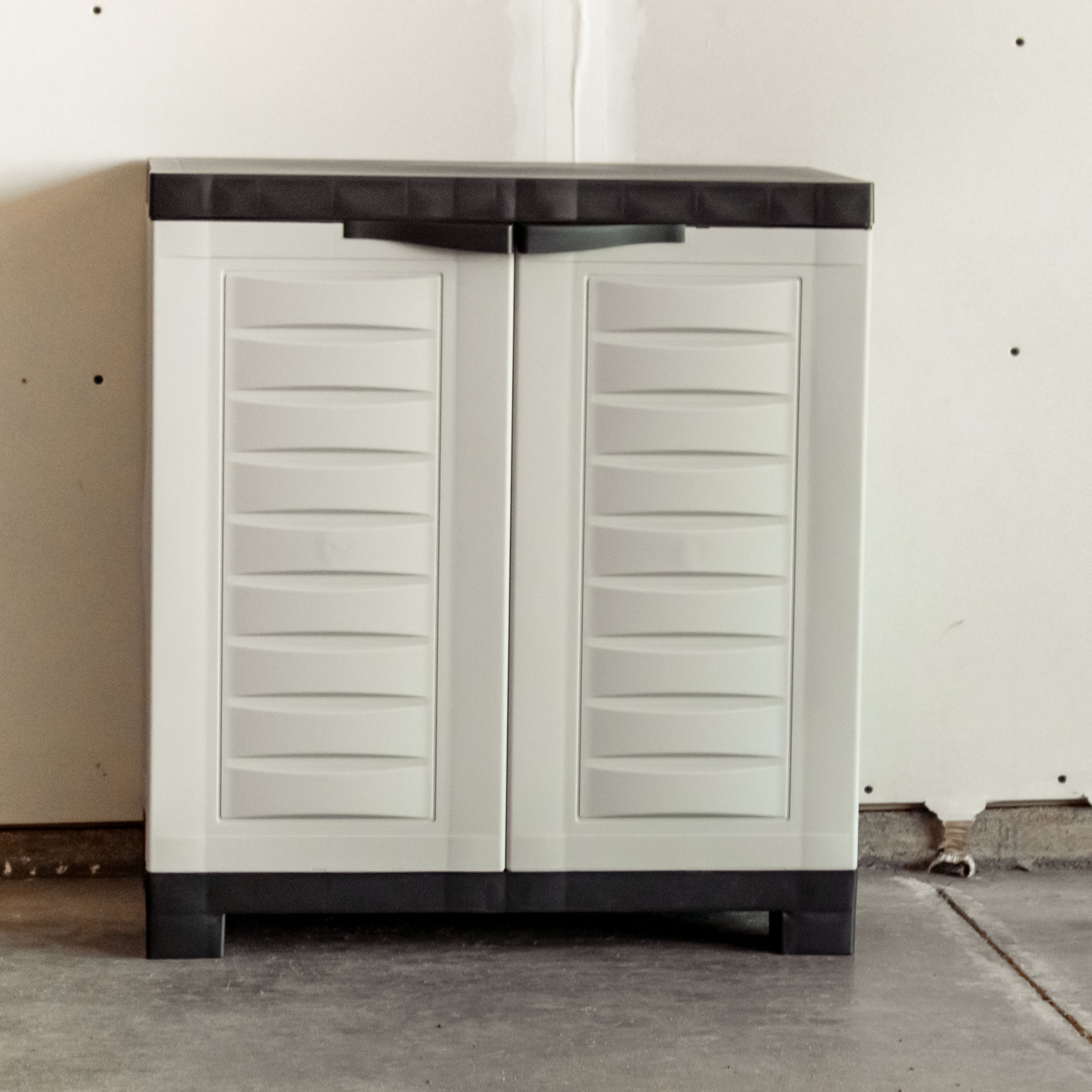Sunnydaze Decor SUP-332 Utility-Storage-Cabinets - View #3