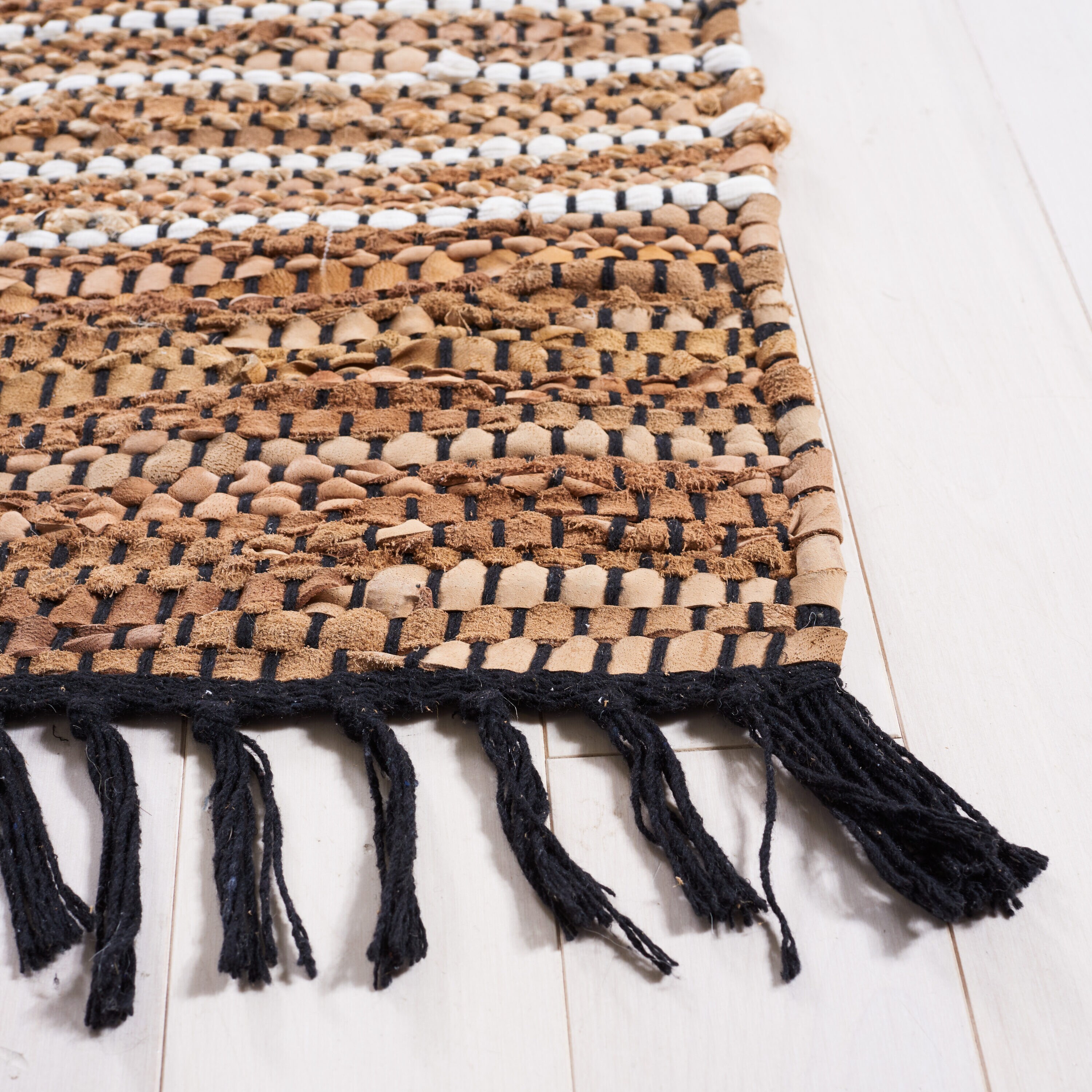 Safavieh VTL601B-4 rugs - View #3