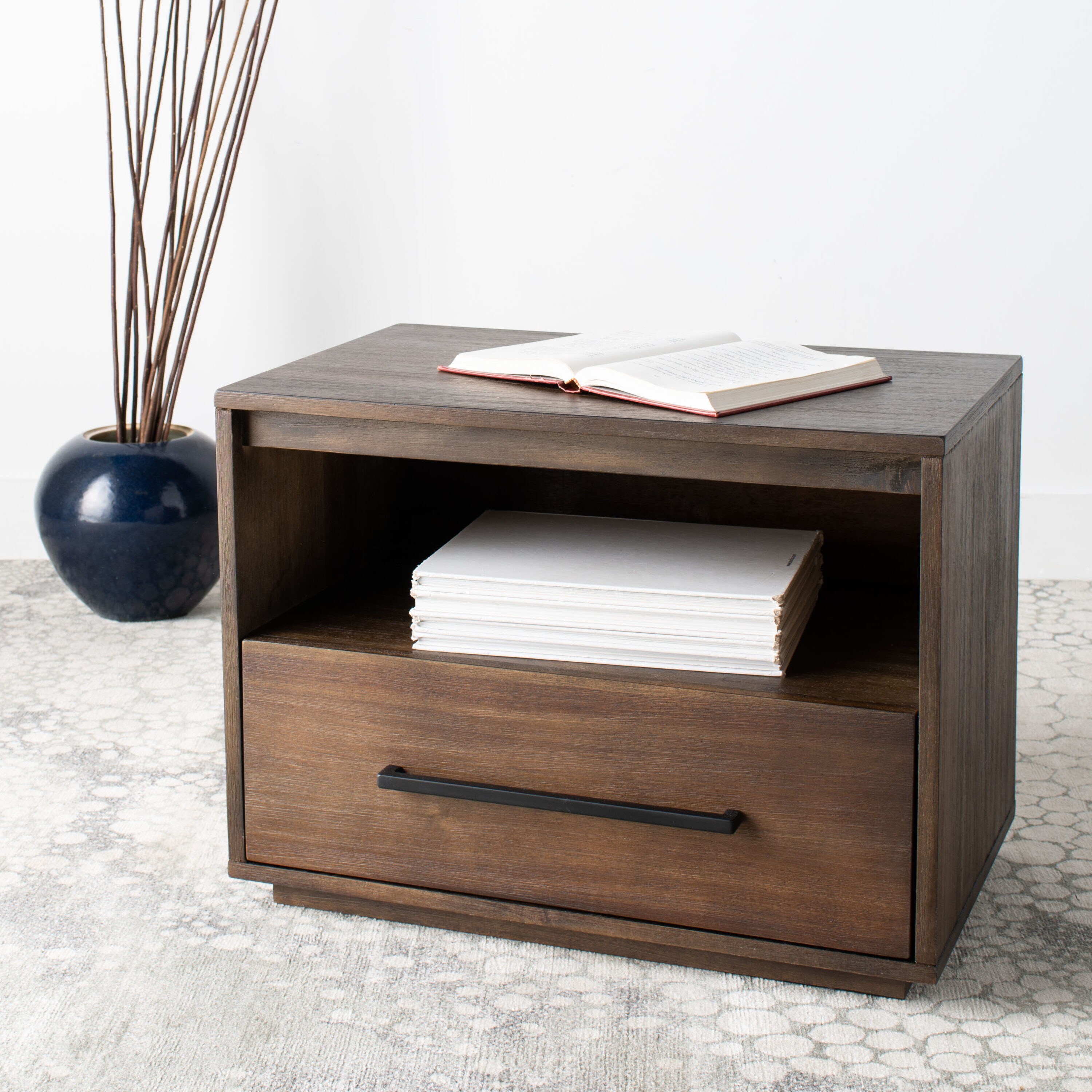 Safavieh SFV7200A nightstands - View #2