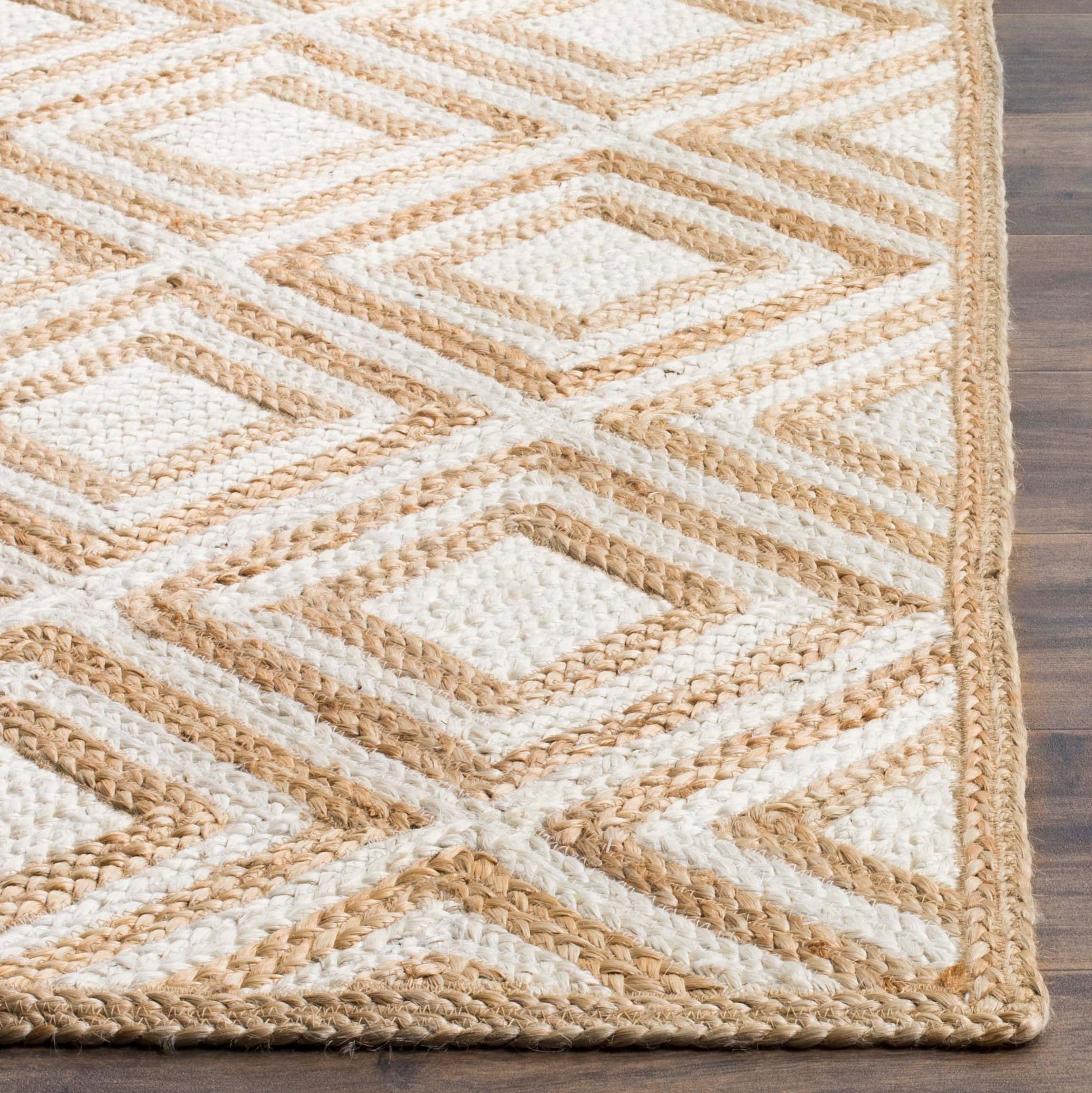 Natural Ivory Geometric Handmade Jute Area Rug, 4' x 6'