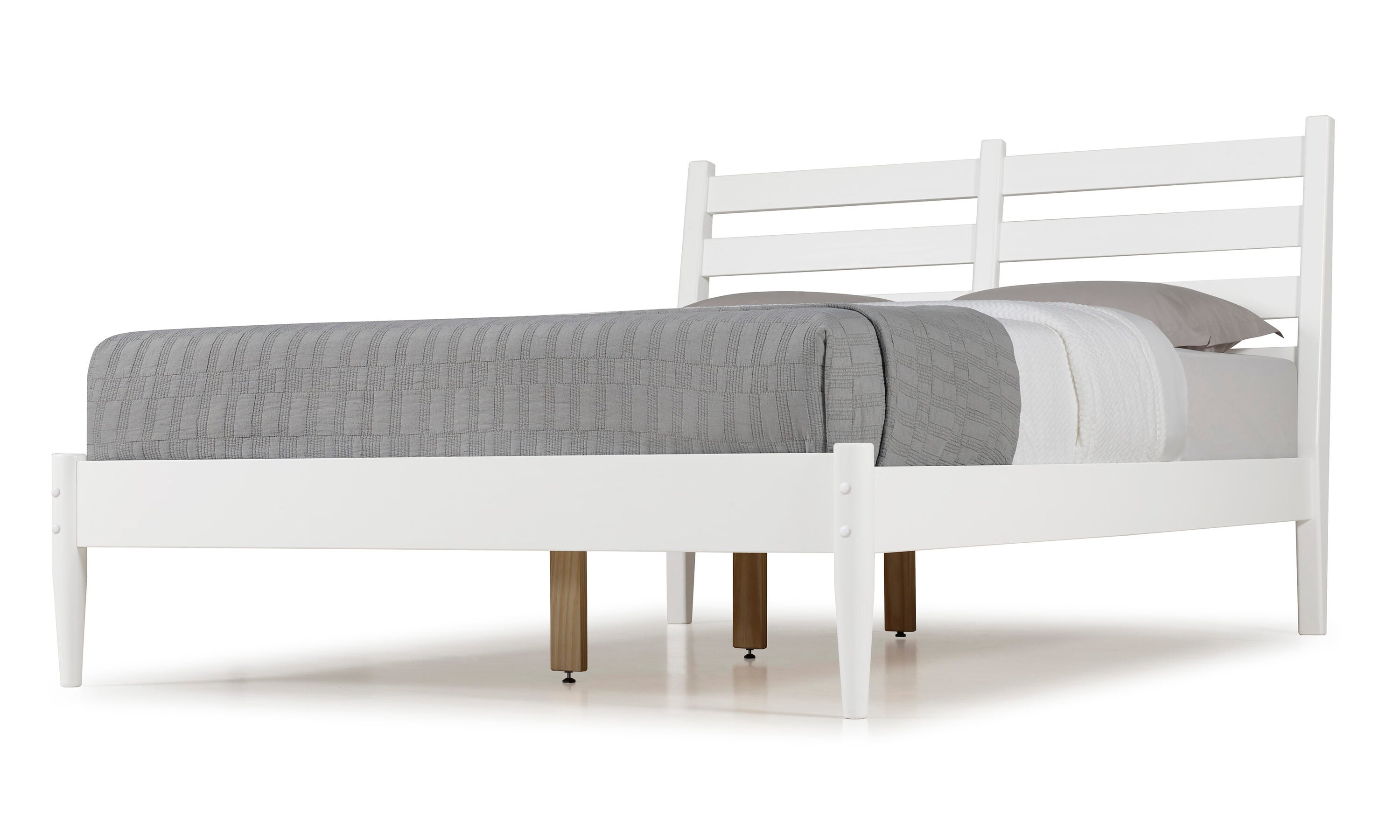 Elegant Pine Wood King-Size Bed with Slatted Headboard - White Finish