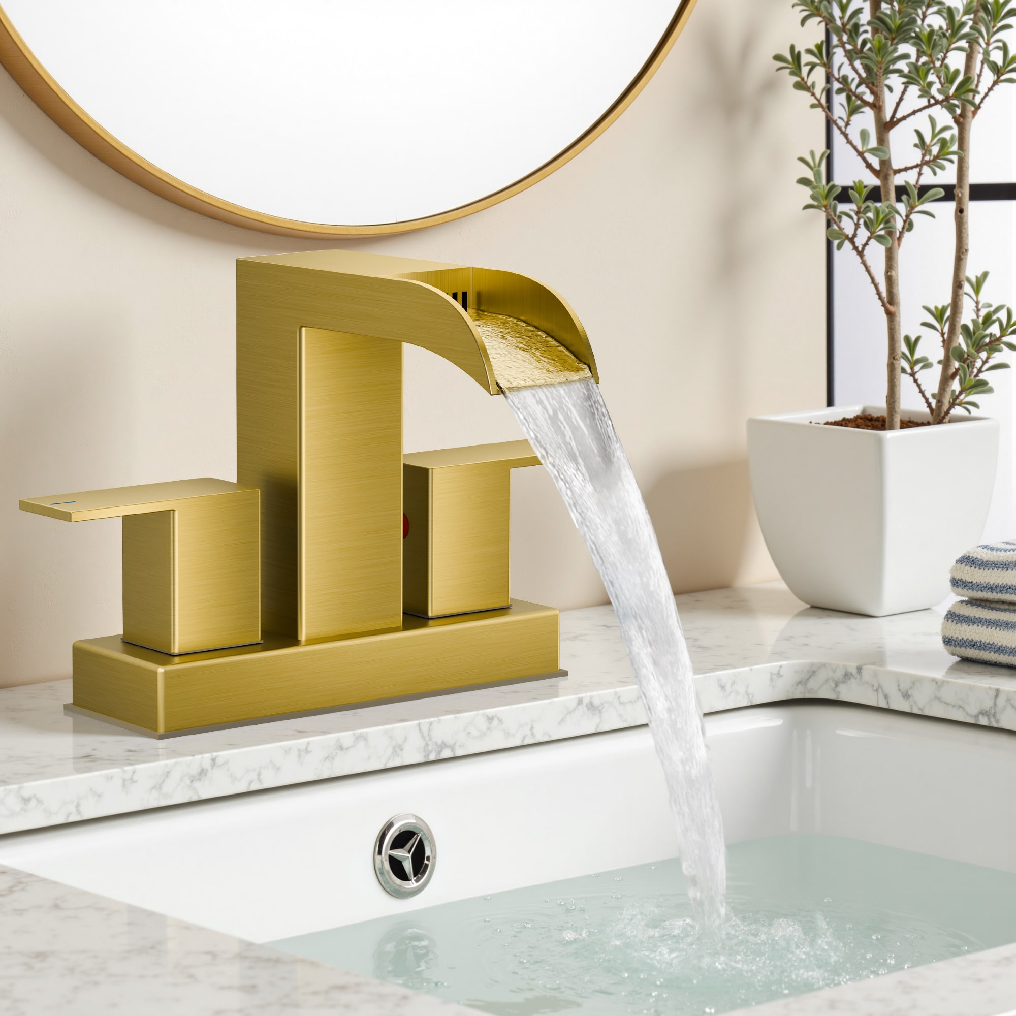 androme AD61M32G Gold 4-in centerset 2-handle Low-arc Commercial/Residential Handle Bathroom Sink Faucet with Drain