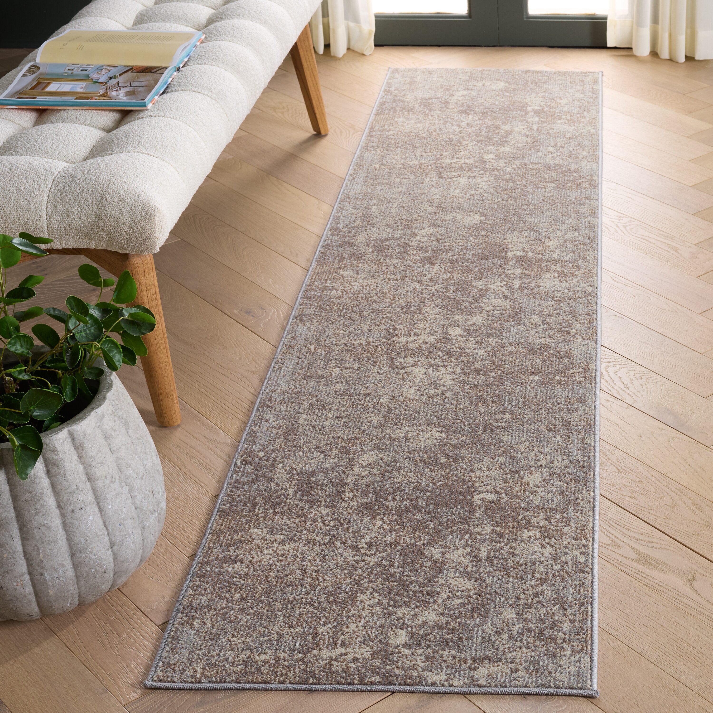 Safavieh - Madison 471G Grey / Beige 2 x 20 Rectangular Runner rug