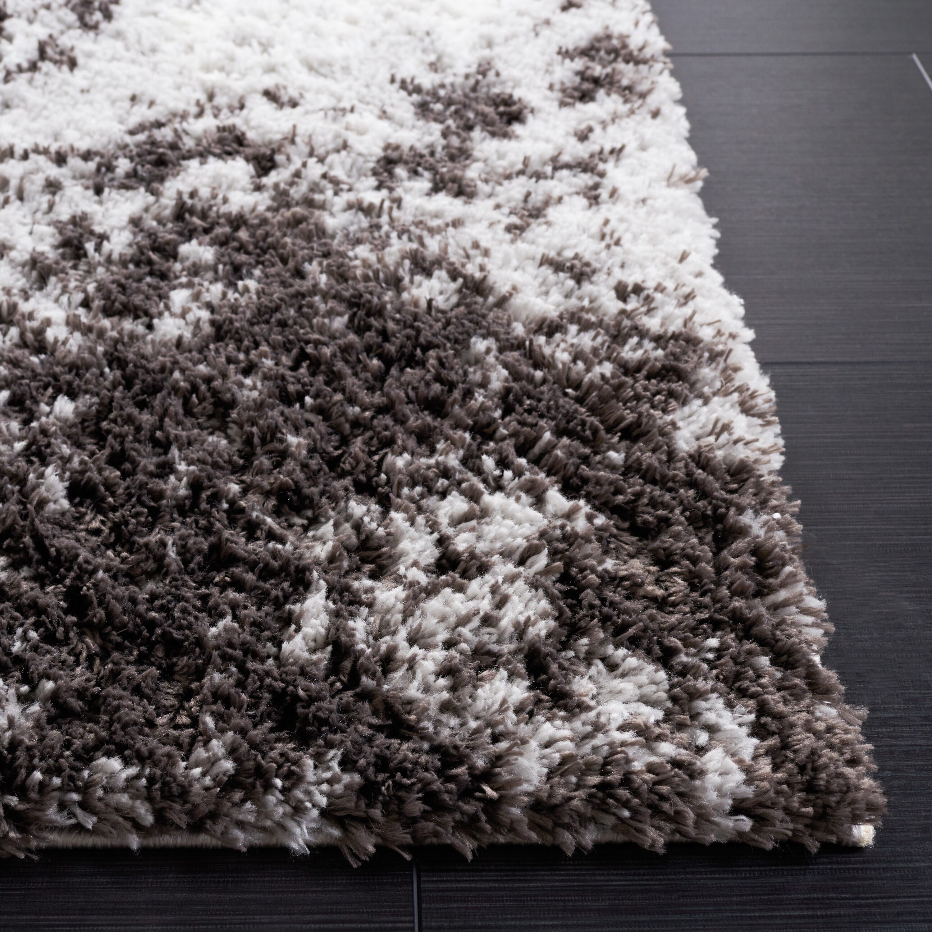 Safavieh BER543F-8 rugs - View #3