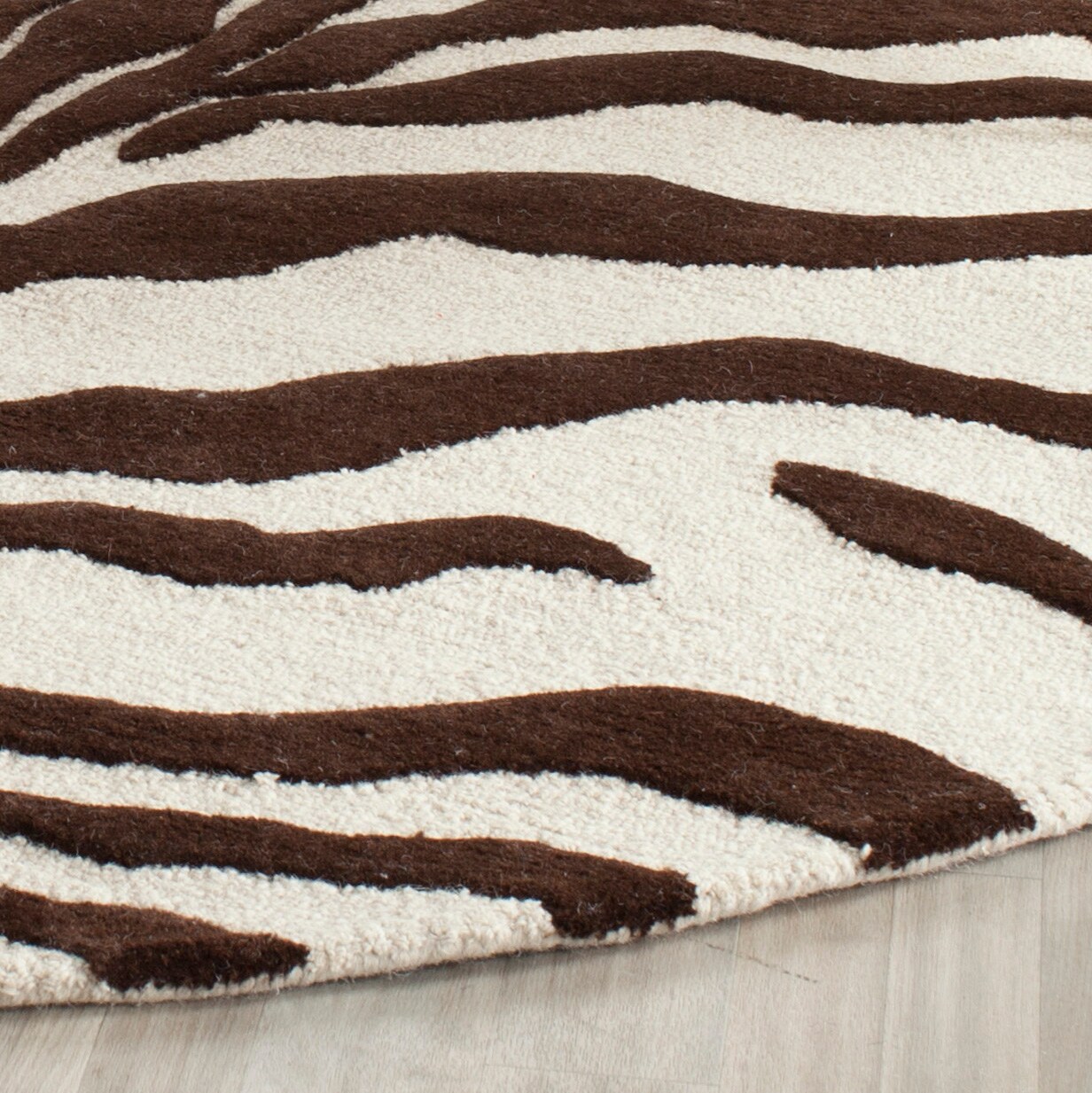 Safavieh CAM709V-6R rugs - View #3