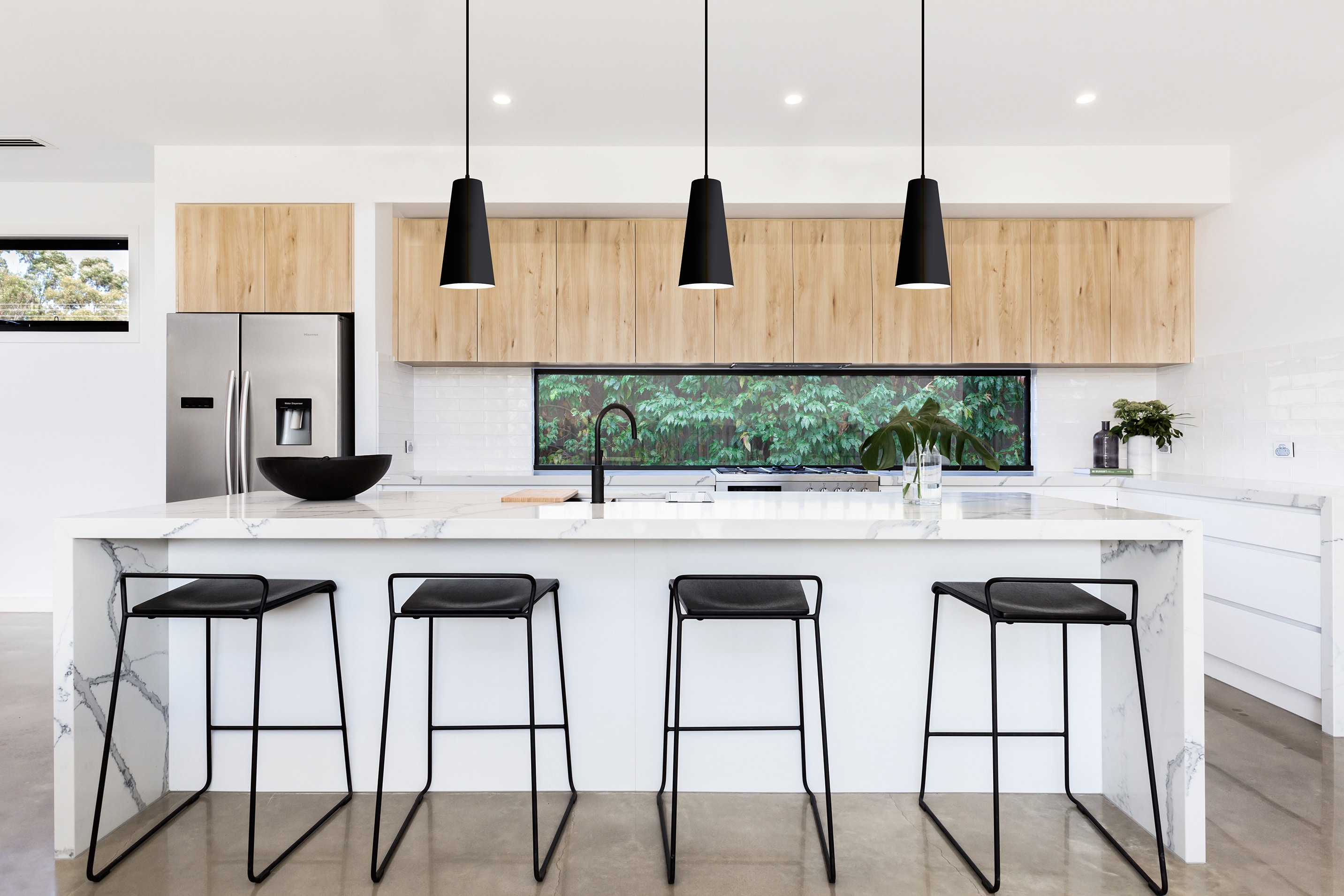 Black Metal Mini Pendant Light with Adjustable Cord