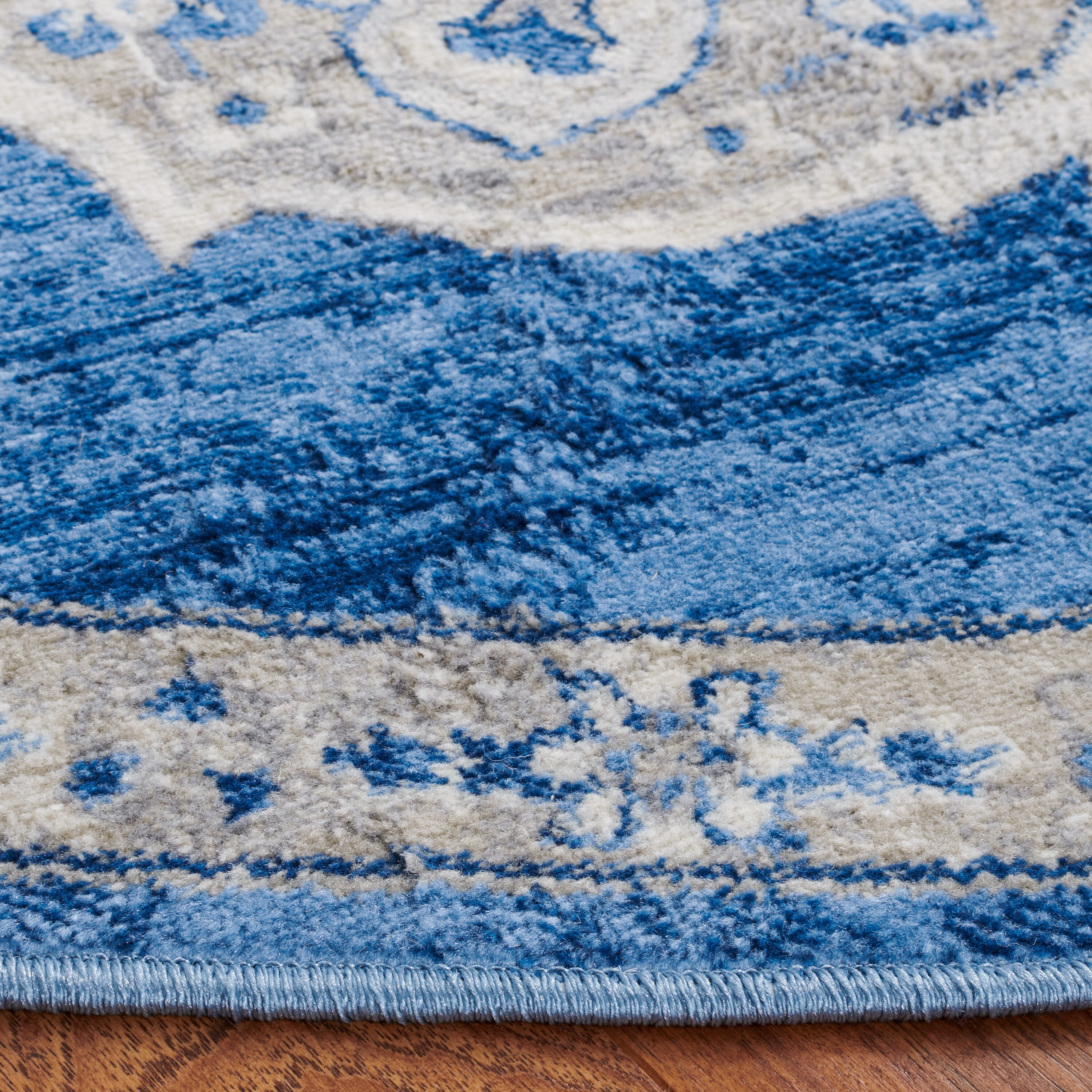 Safavieh BNT802M-7R rugs - View #3