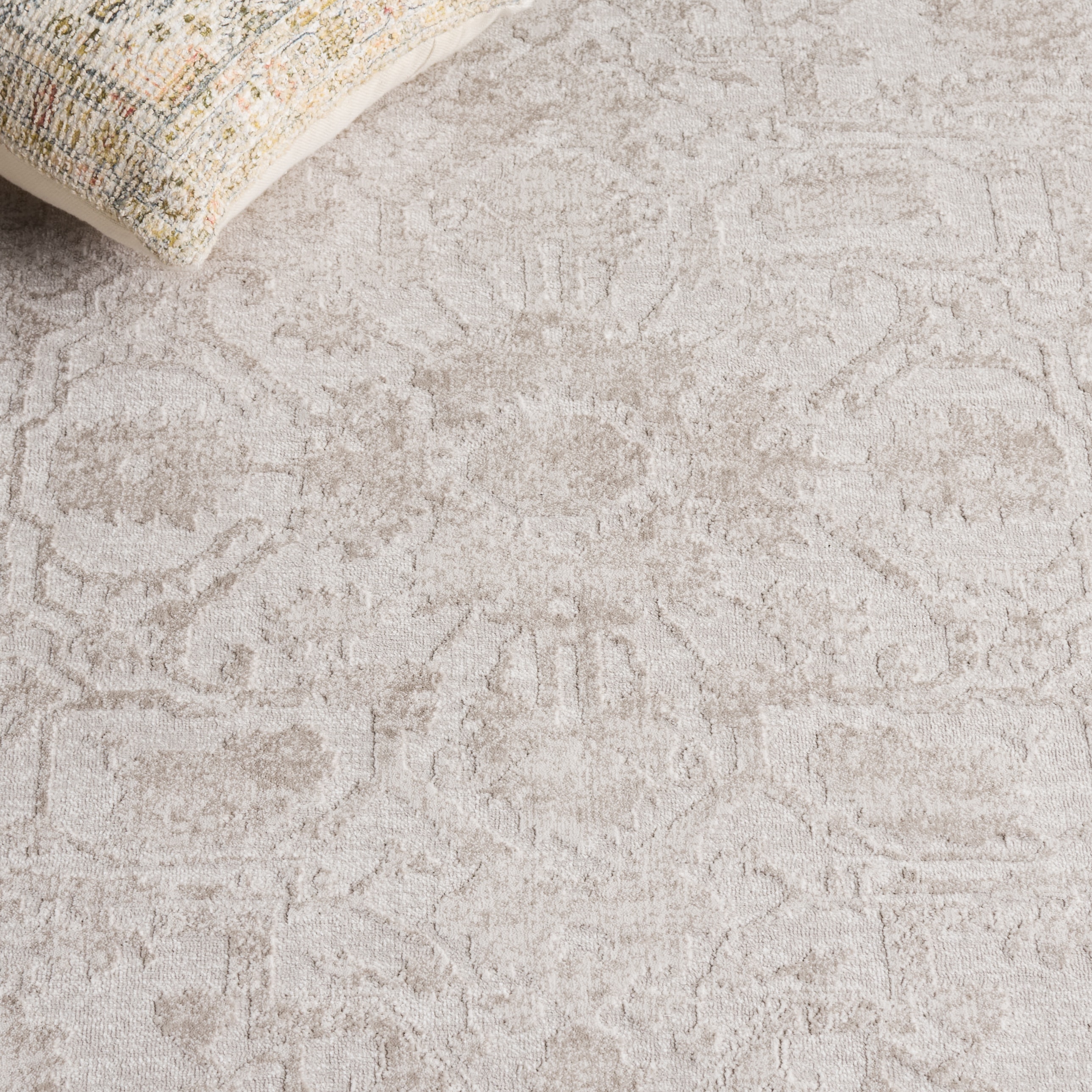 Safavieh RFT665D-68OV rugs - View #4