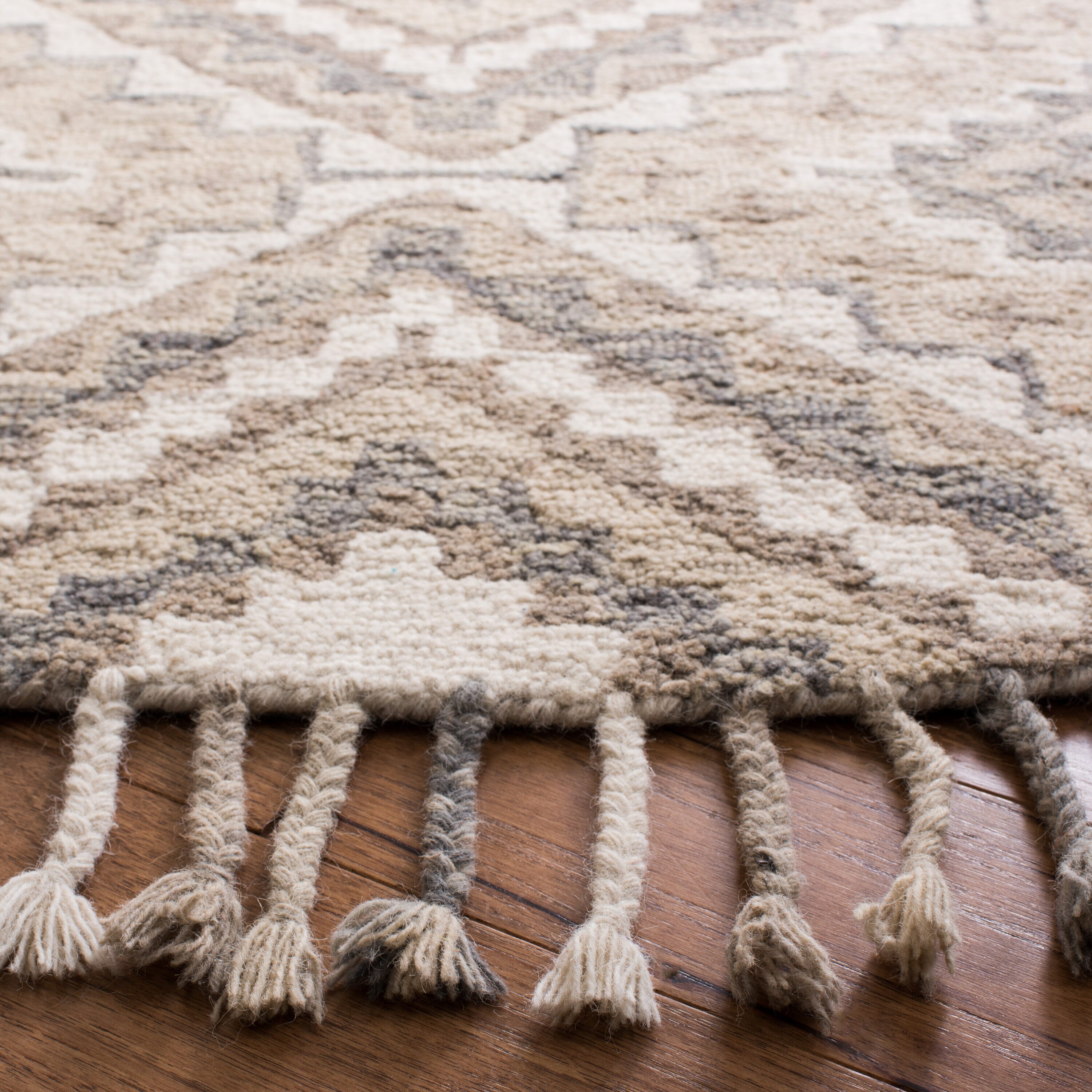 Safavieh APN250E-5R rugs - View #3