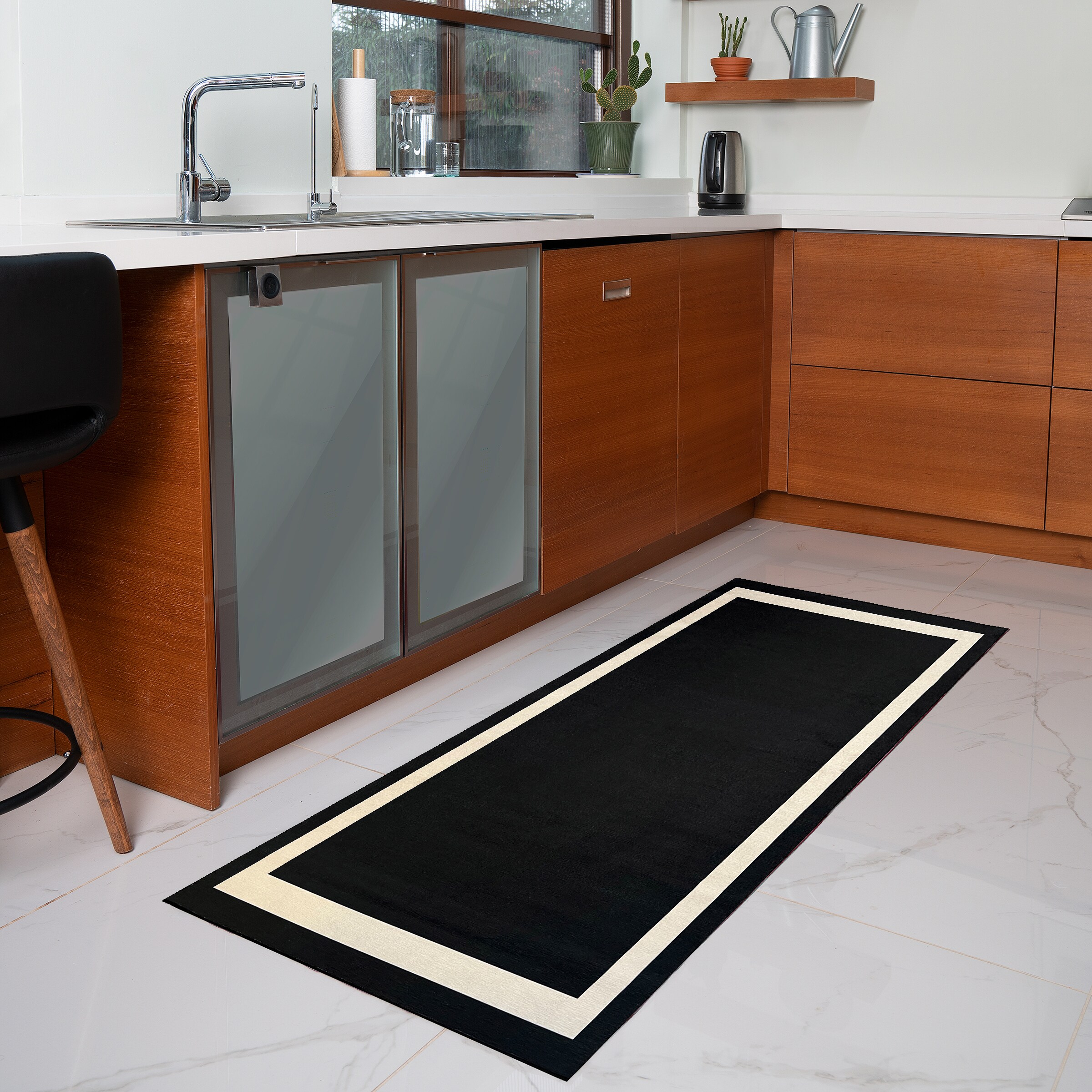Playa Rug PLY-EVR-BLK-2X8 rugs - View #4