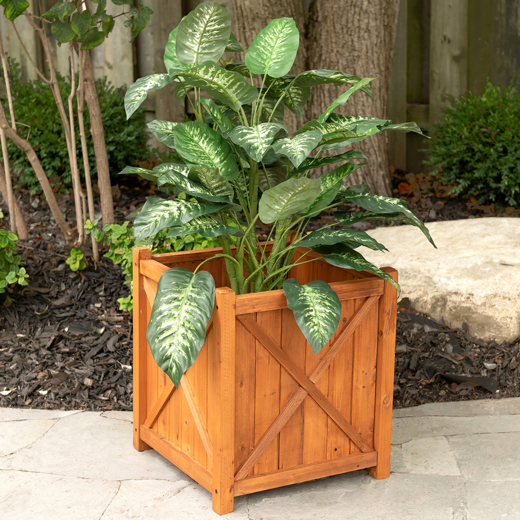 Leisure Season 16-in x 18-in Medium Brown Wood Planter with Drainage ...