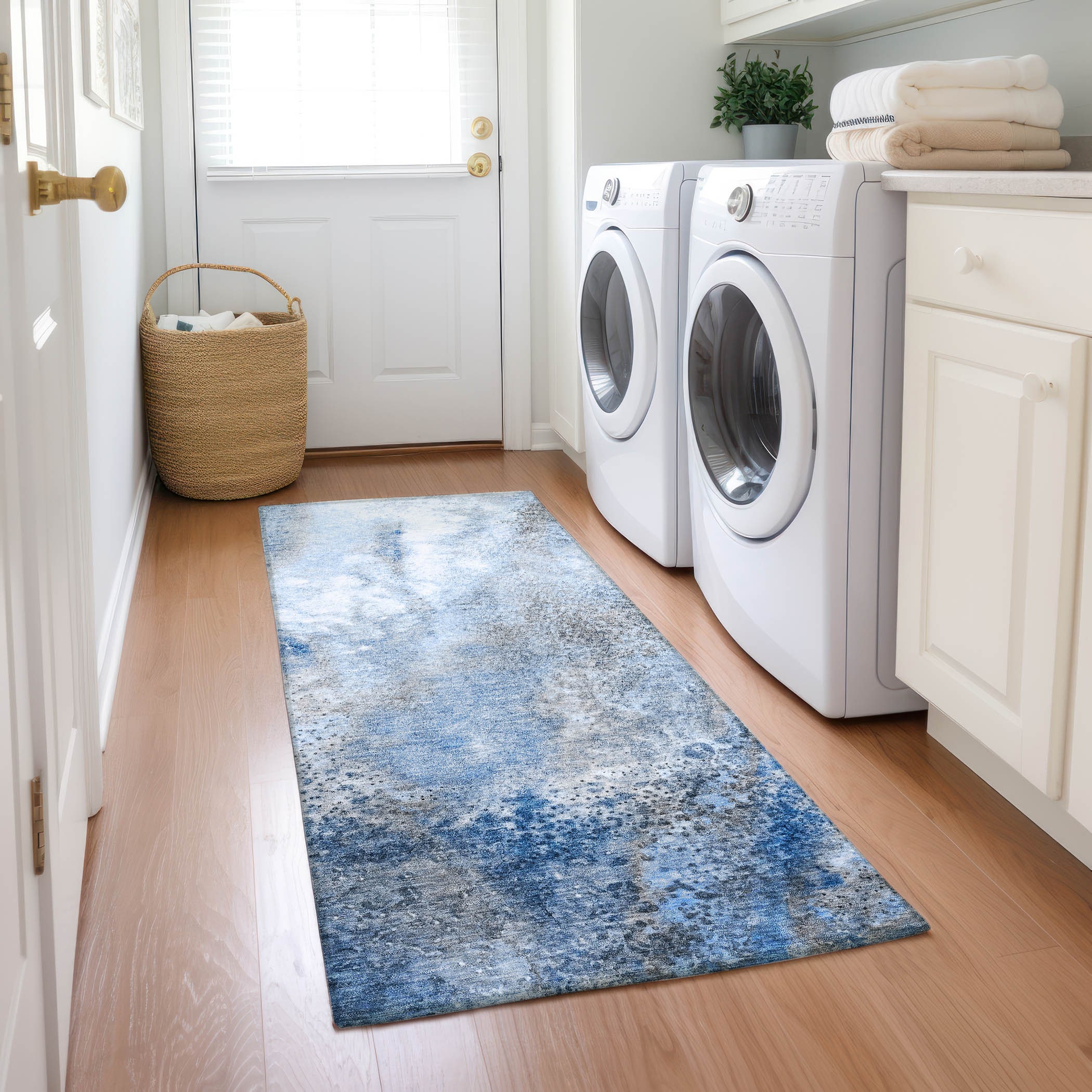 Addison Rugs ACN505NA2X8 Chantille ACN505NA 2 x 7 (ft) Polyester Navy Rectangular Indoor/Outdoor Abstract Machine washable Area rug