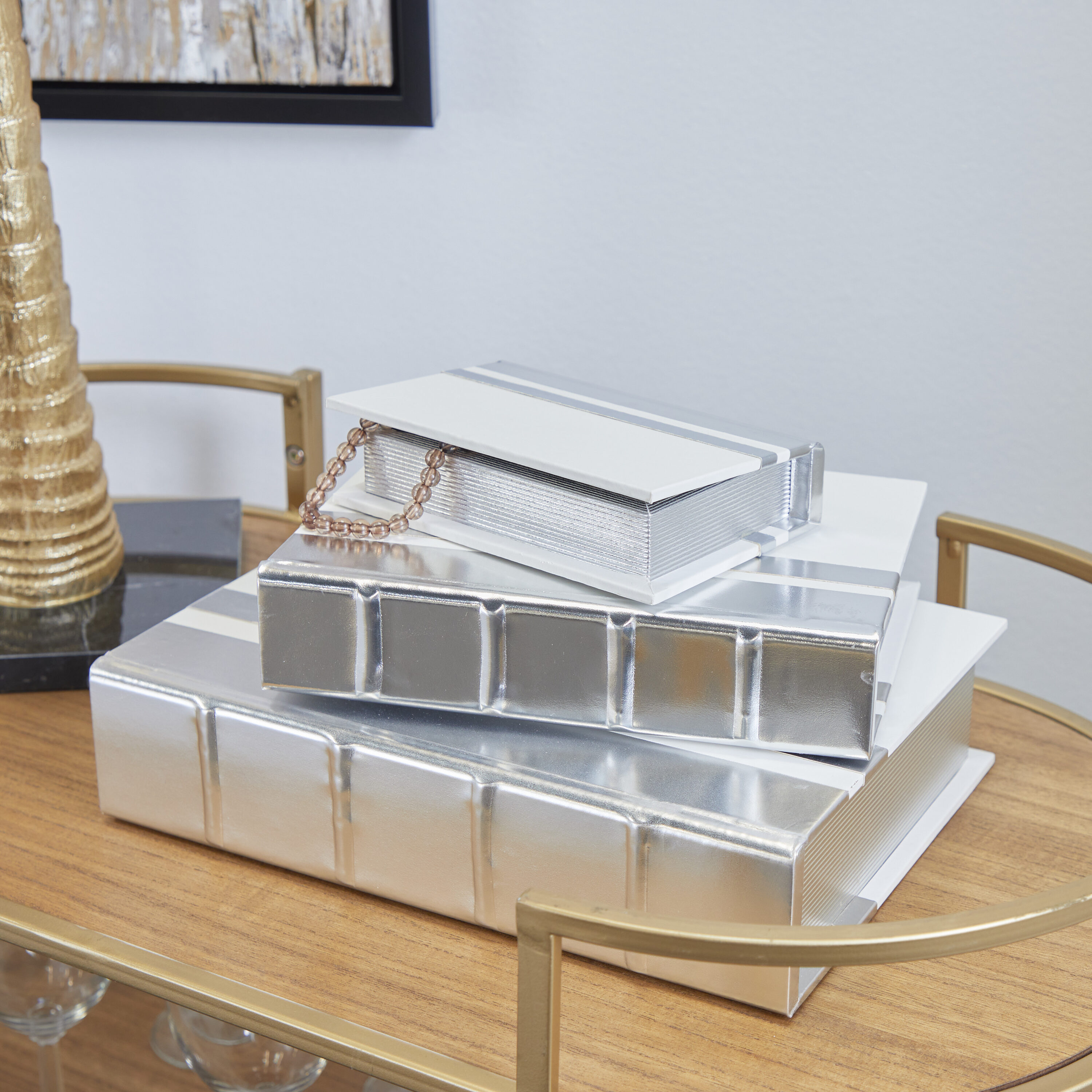 CosmoLiving by Cosmopolitan 32709 3 -Pack Silver Leather Glam Decorative box
