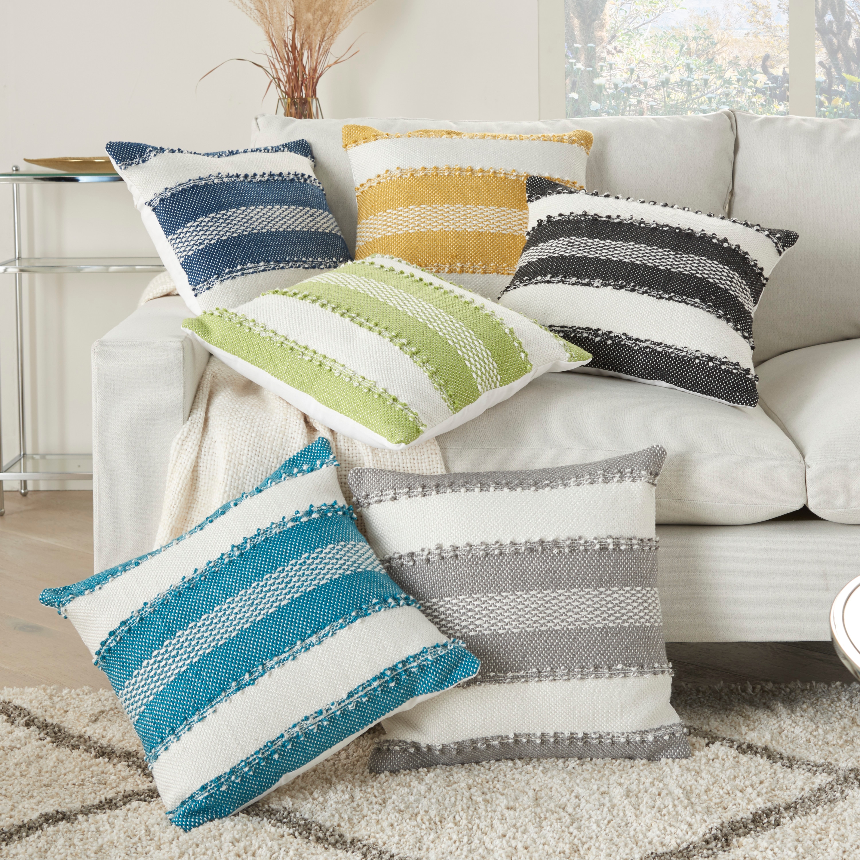 Mina Victory 798019081027 Accent-Pillows - View #4