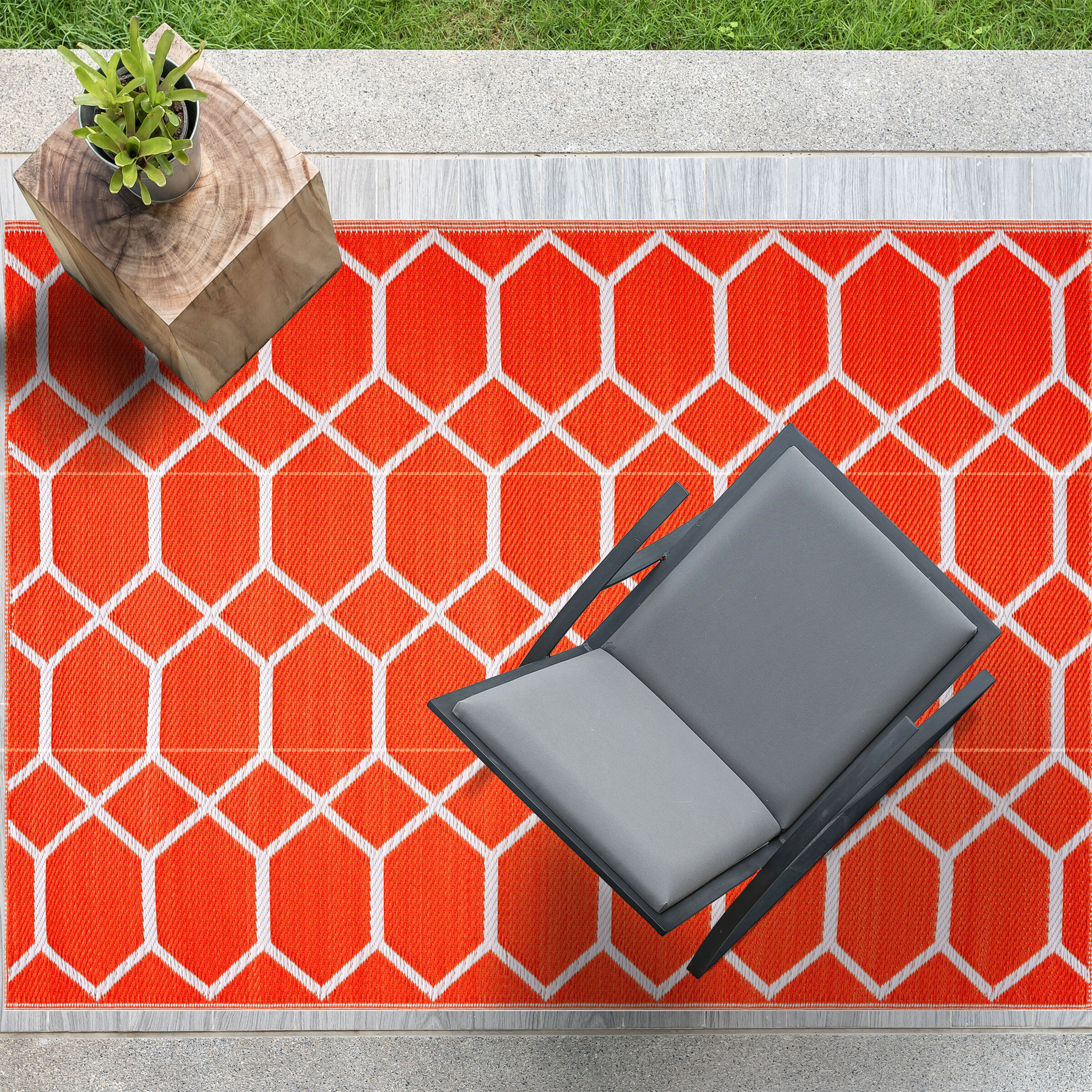Playa Rug PLY-F-MIA-OW-9X12 9 x 12 (ft) Knotted Polypropylene Miami-OrangeWhite Rectangular Indoor/Outdoor Geometric Area rug