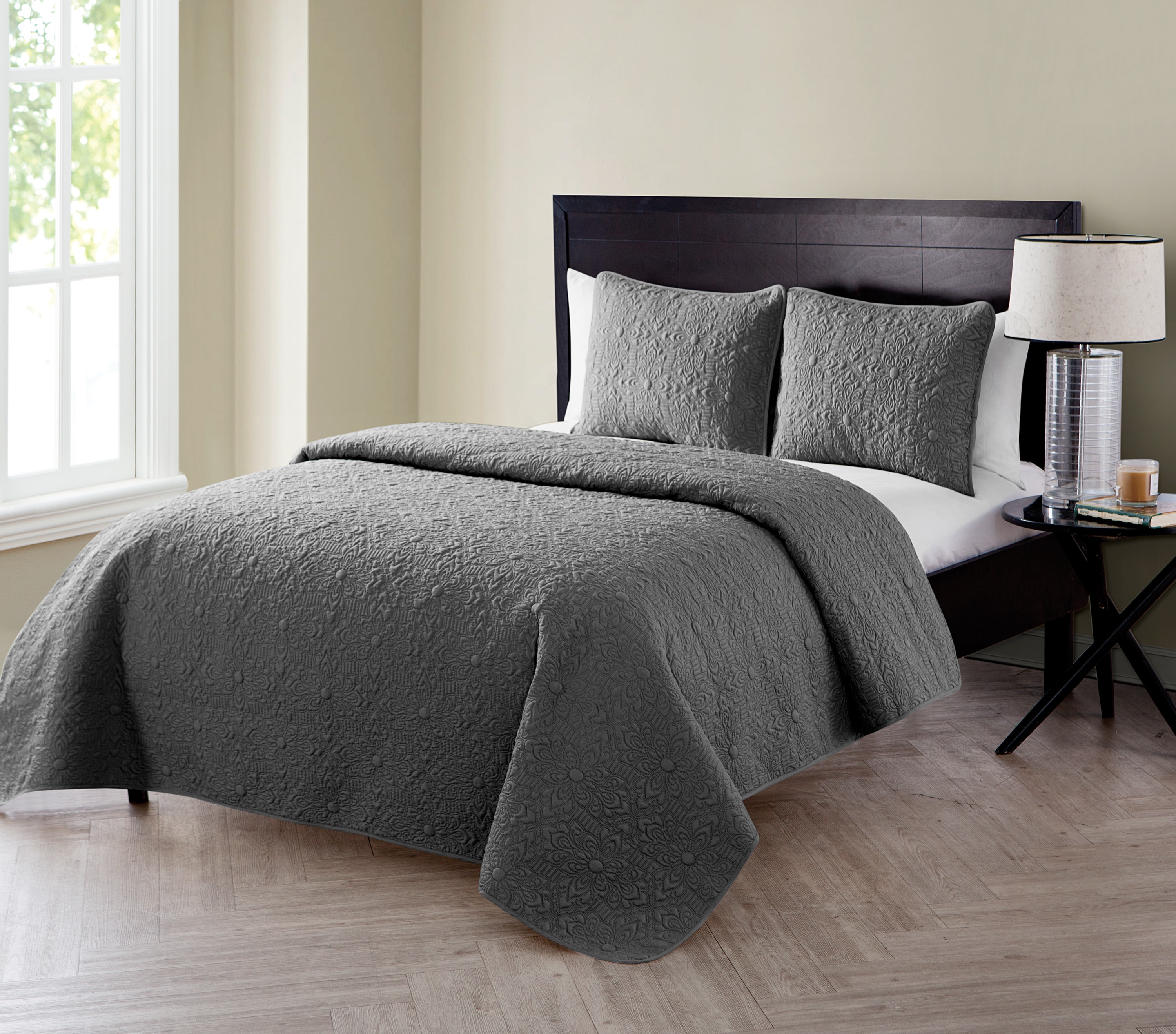 VCNY Home CAR2QTTWININGREY bedding - View #2