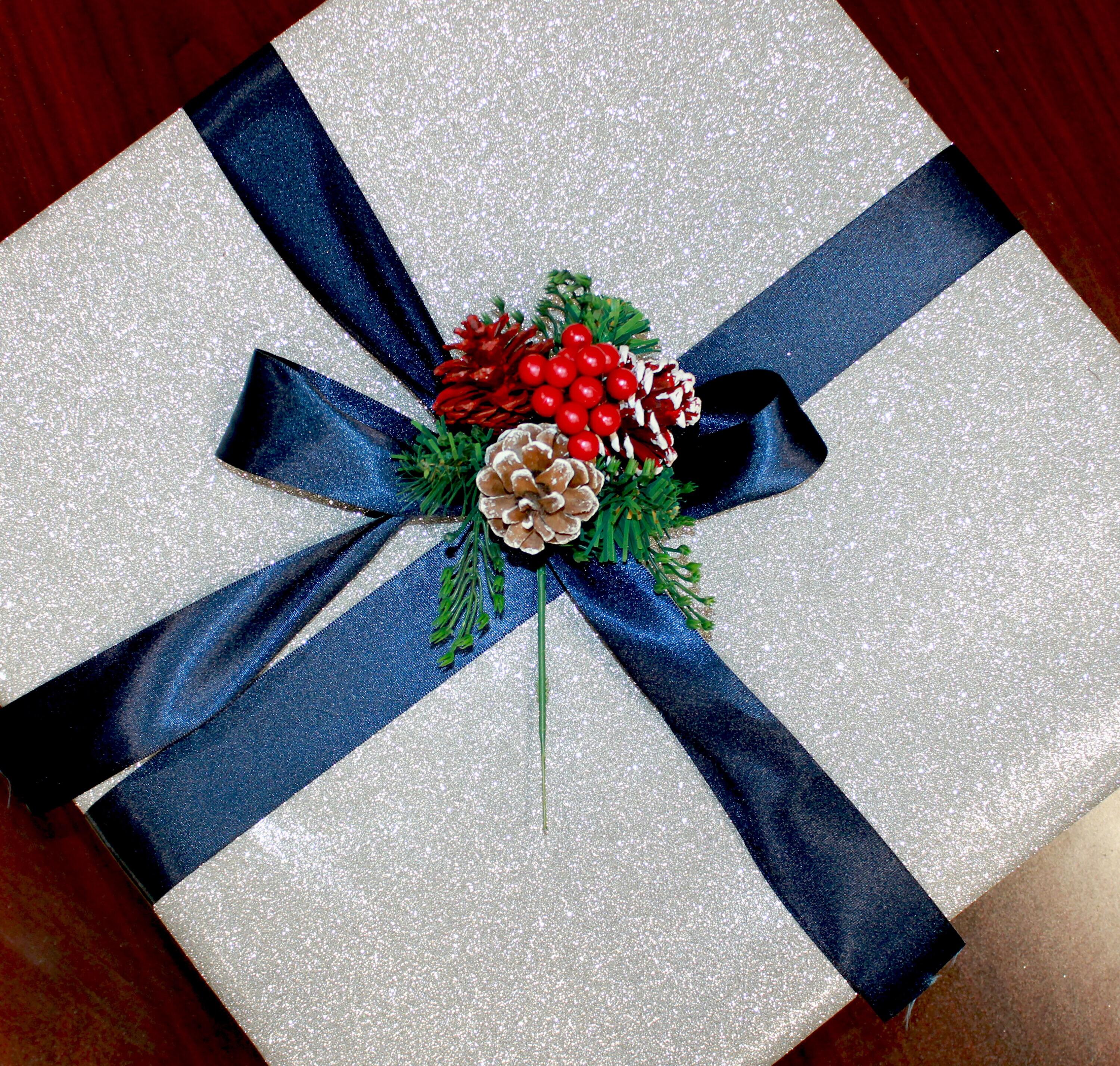Worth Imports 1804 Christmas-Picks-Clips - View #2