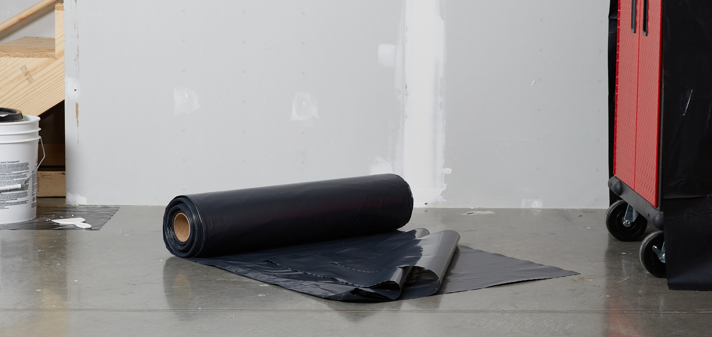 Project Source 10-ft x 100-ft Black 6-mil Professional Construction Film