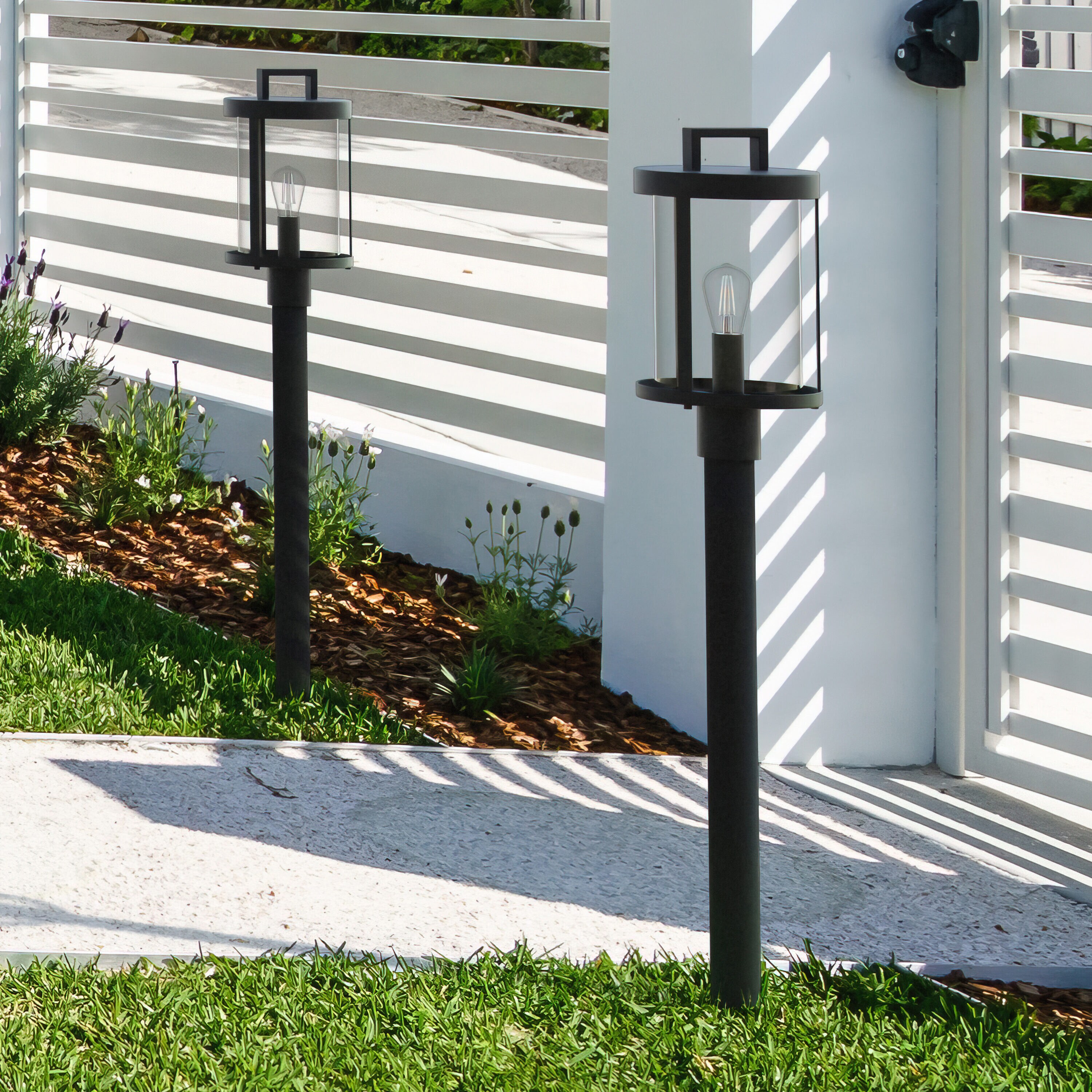 Quoizel Claire 18.88-in Matte Black Traditional Outdoor Light Post ...