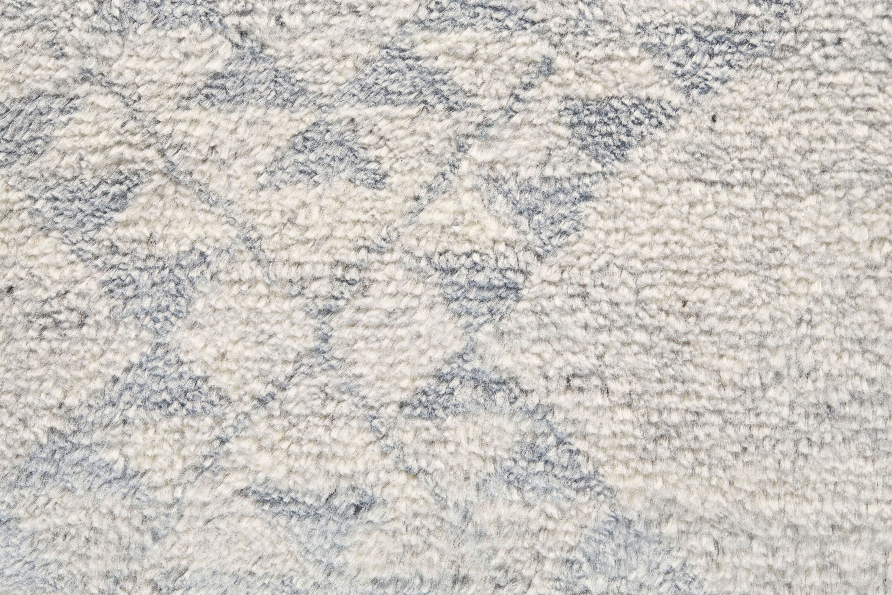 Ivory and Gray Geometric Wool Viscose 2' x 3' Rug
