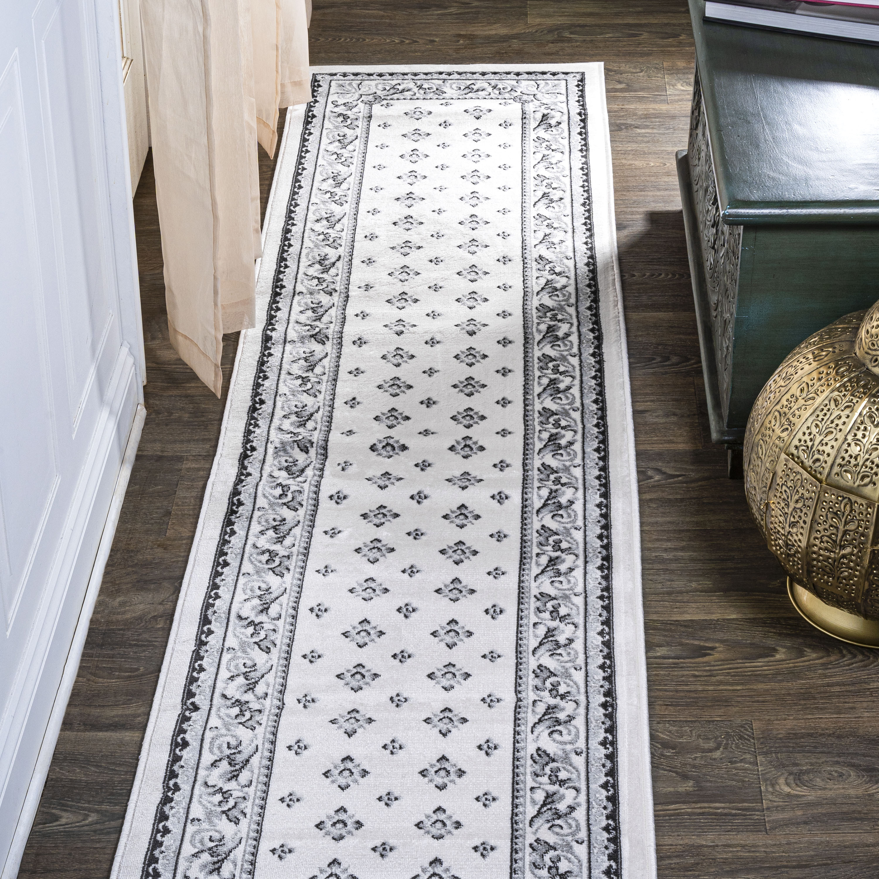 JONATHAN  Y MDP504B-28 MODERN PERSIAN Acanthus French Border 2 x 8 (ft) Flatweave Polypropylene Cream/Light Gray Rectangular Indoor Medallion Persian Runner rug