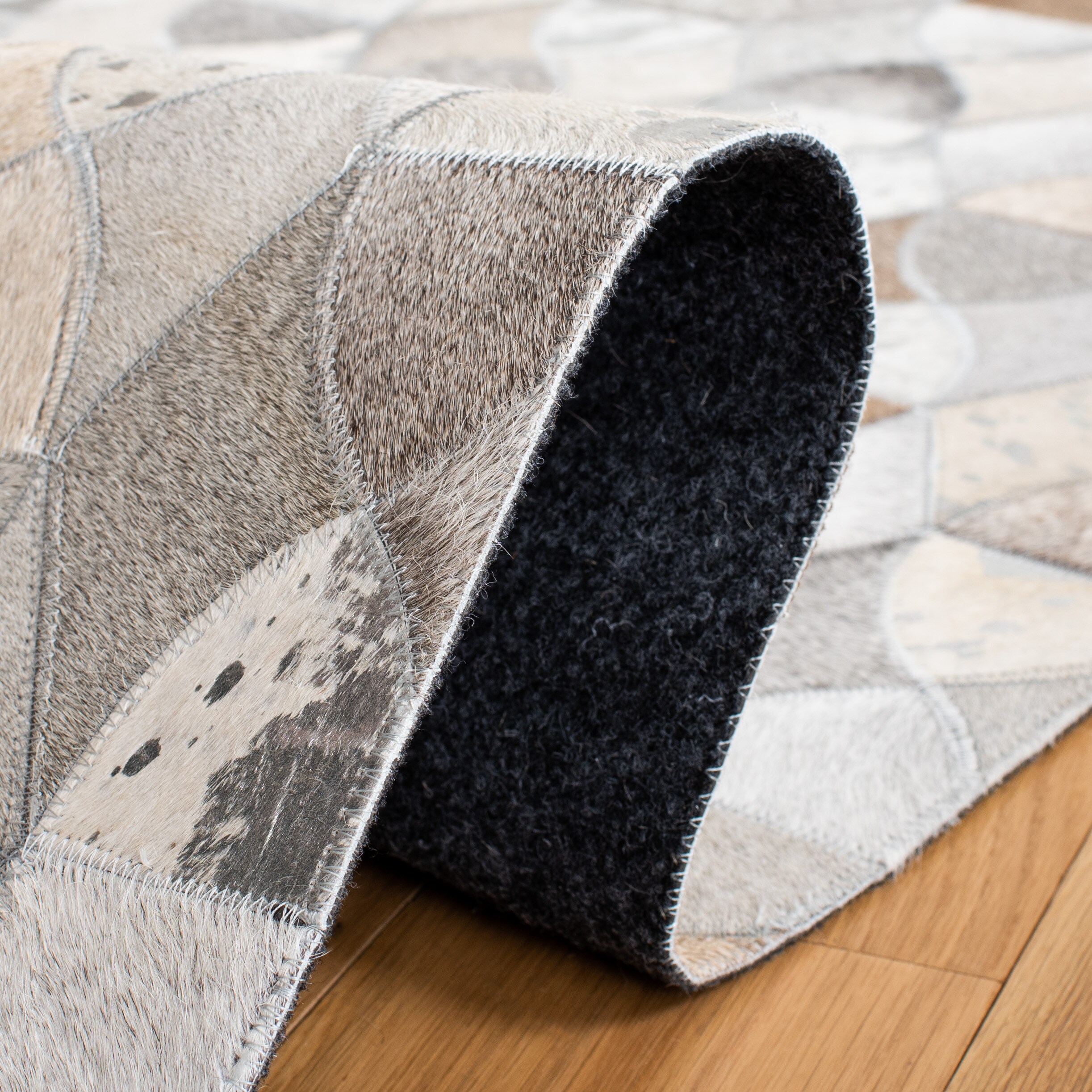 Gray Geometric Handmade Cowhide 3' x 5' Area Rug