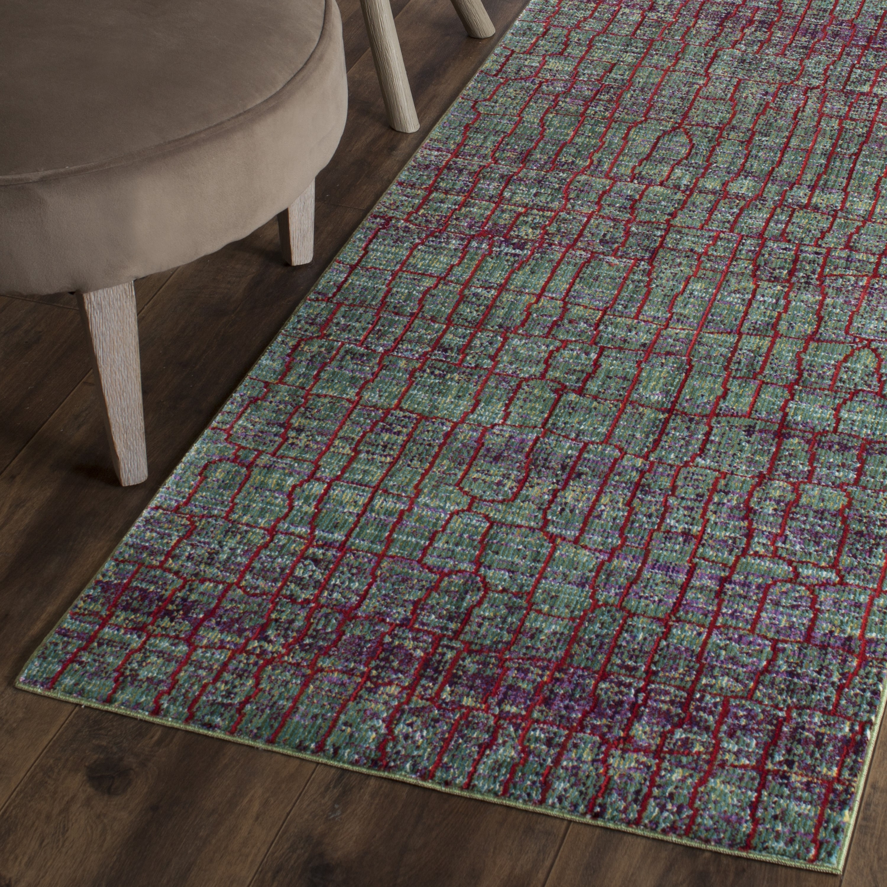 Safavieh VAL202B-28 Valencia Gretta 2 x 8 (ft) Loomed Polyester Green/Red Rectangular Indoor Abstract Runner rug